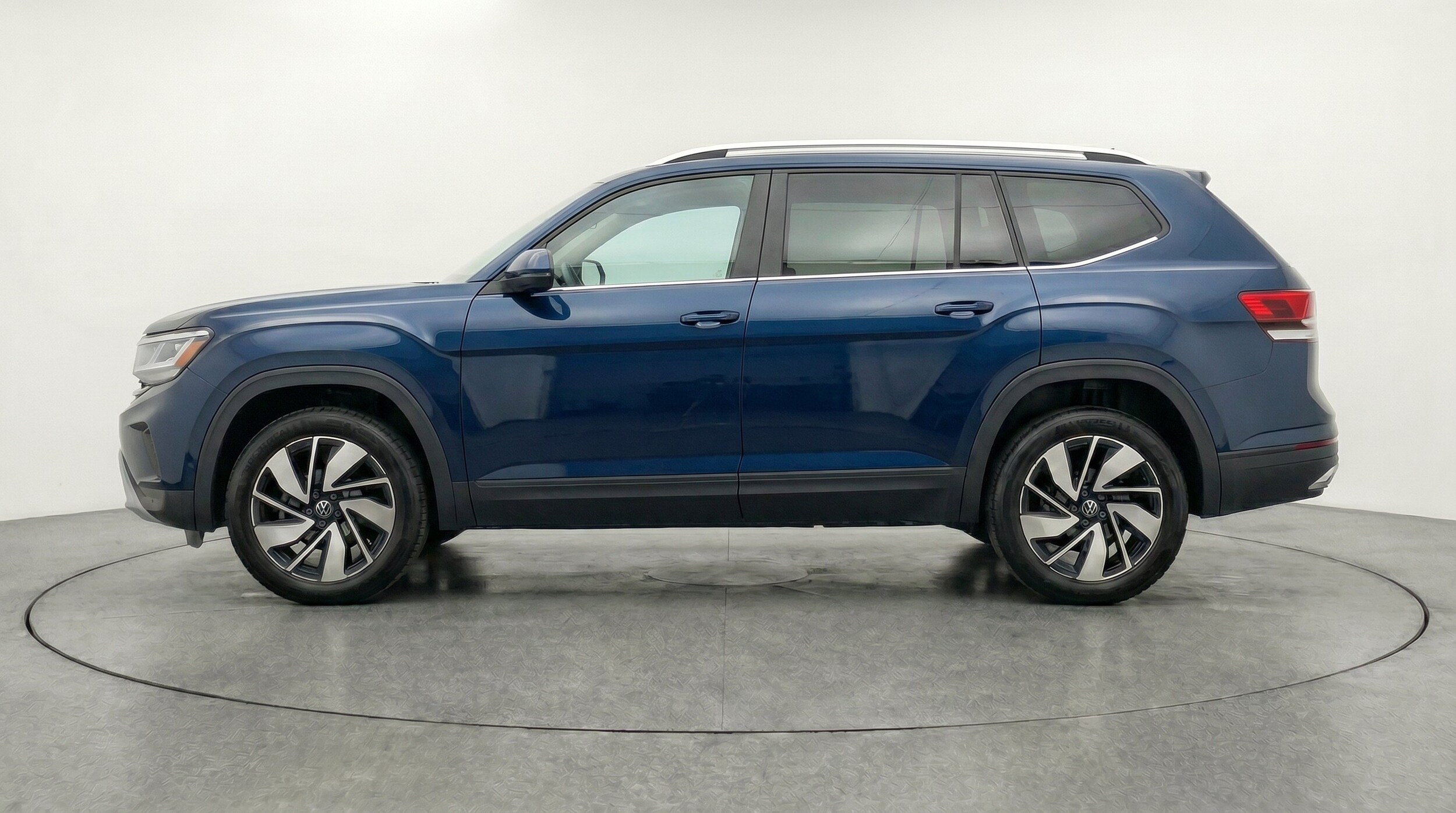Thumbnail: 2026 Volkswagen Atlas - 5