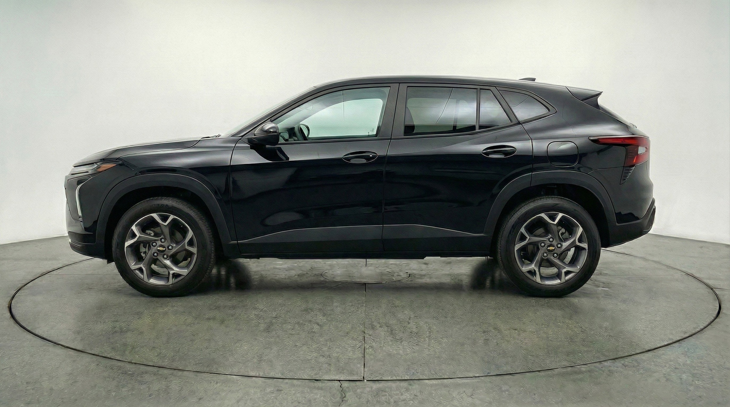 Thumbnail: 2025 Chevrolet Trax - 5