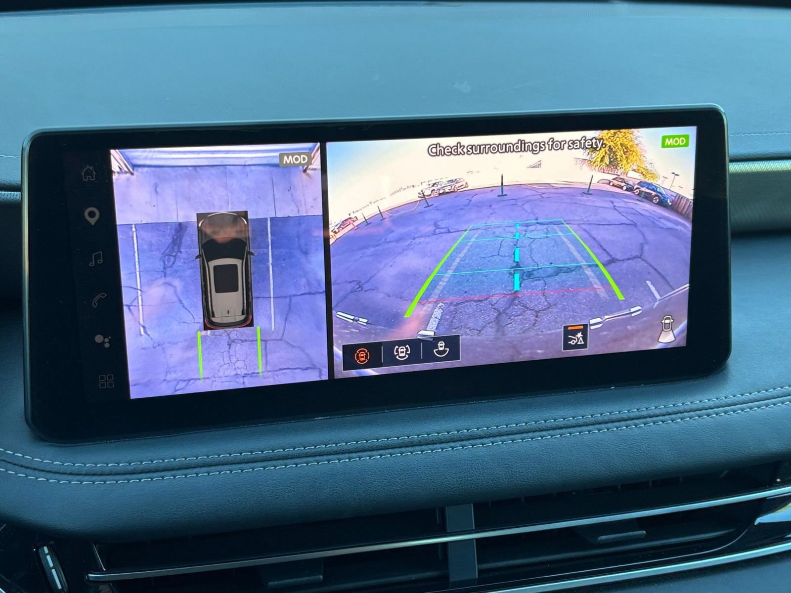 Thumbnail: 2026 INFINITI QX60 - 22