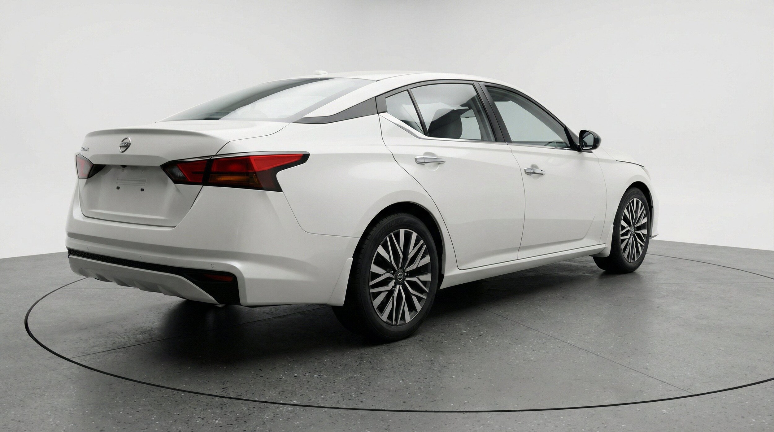 Thumbnail: 2025 Nissan Altima - 9