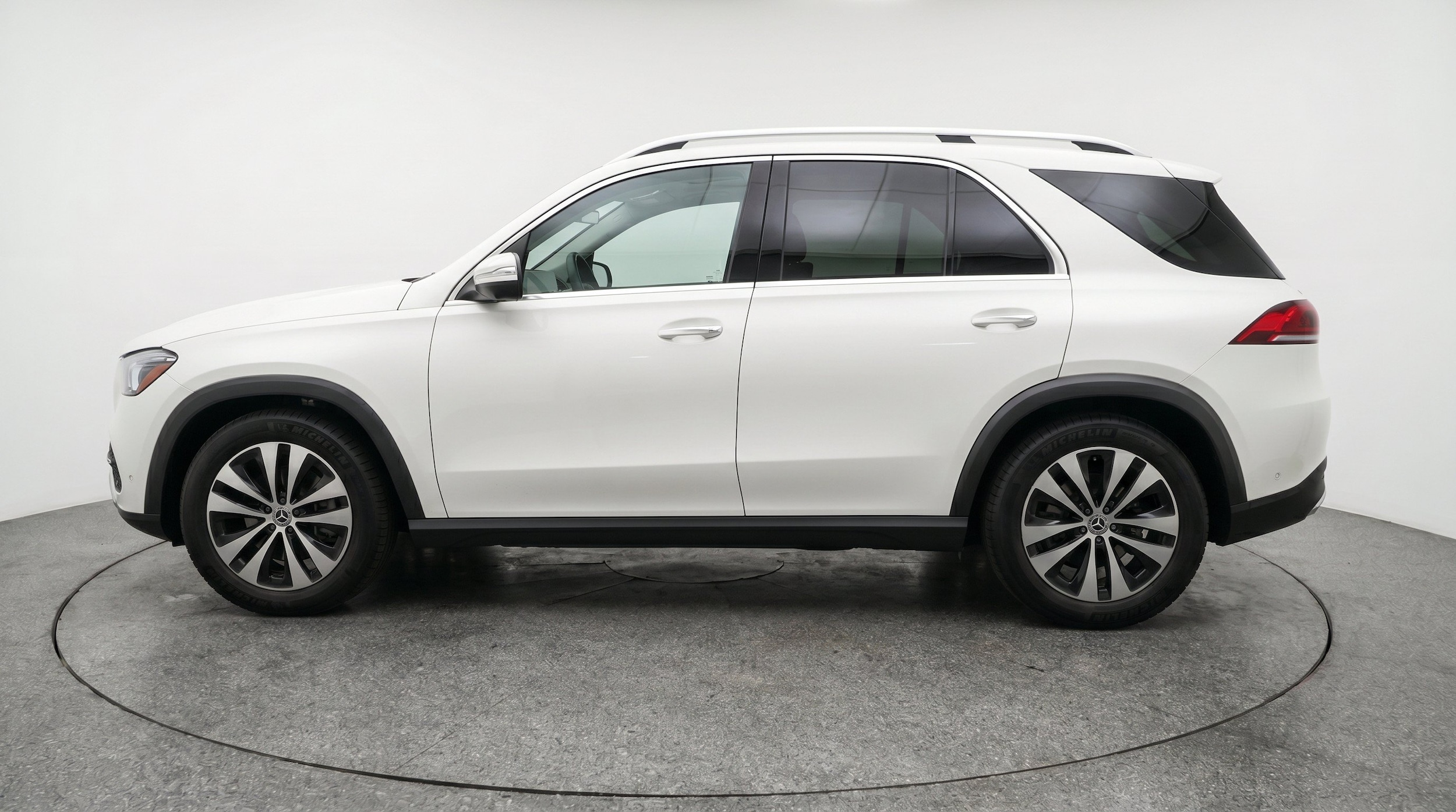 Thumbnail: 2026 Mercedes-Benz GLE - 5