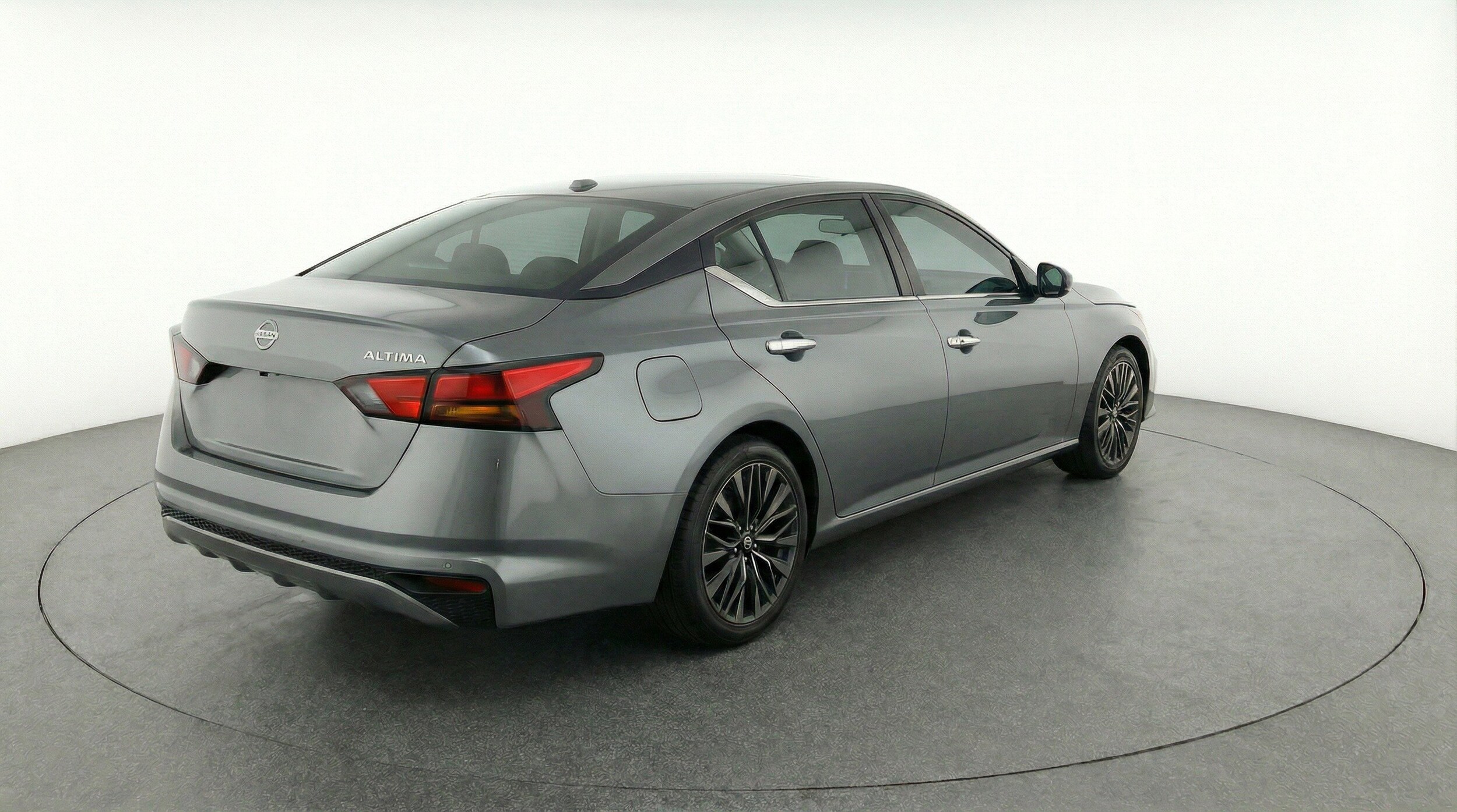 Thumbnail: 2025 Nissan Altima - 9