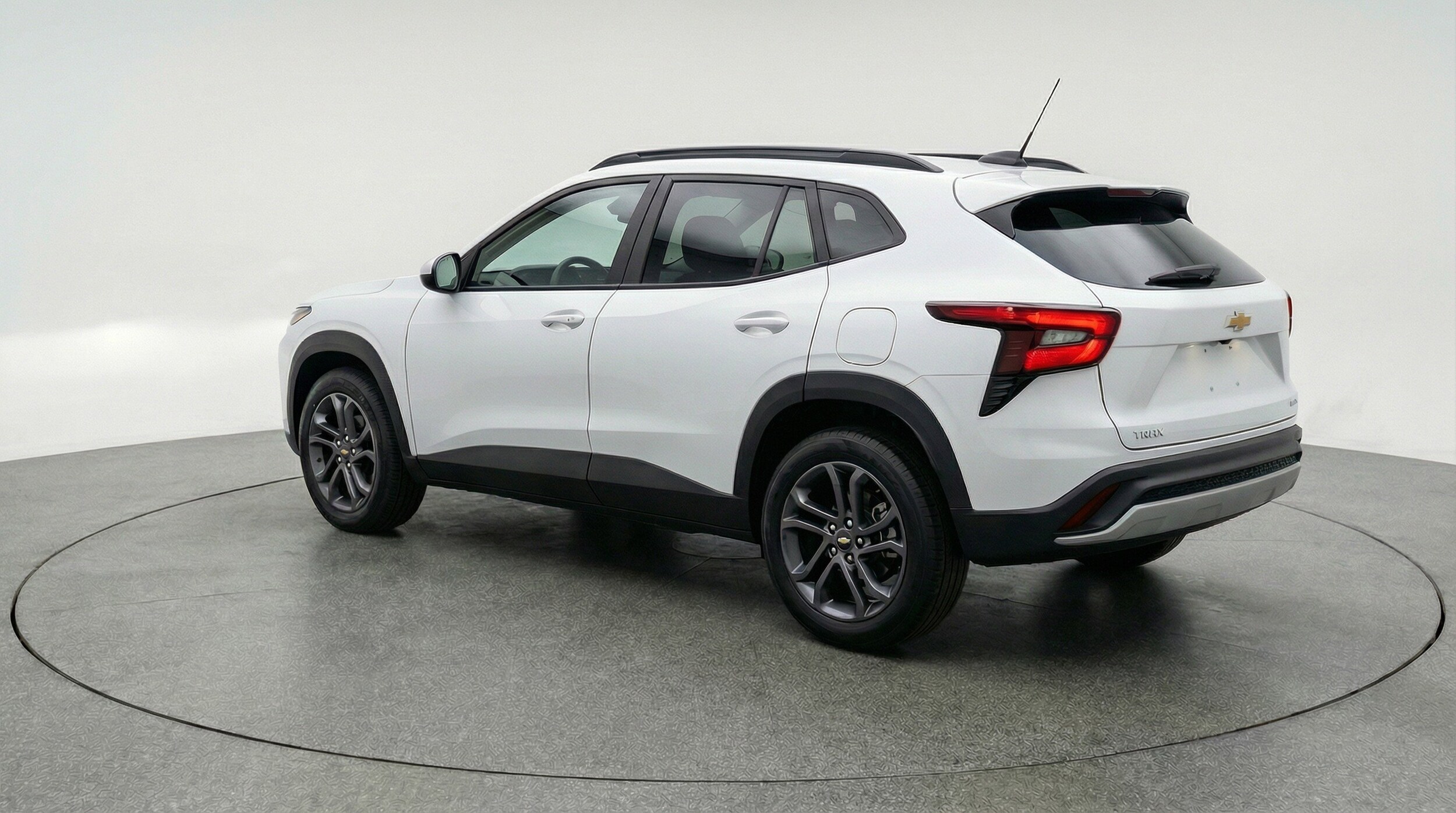 Thumbnail: 2025 Chevrolet Trax - 6