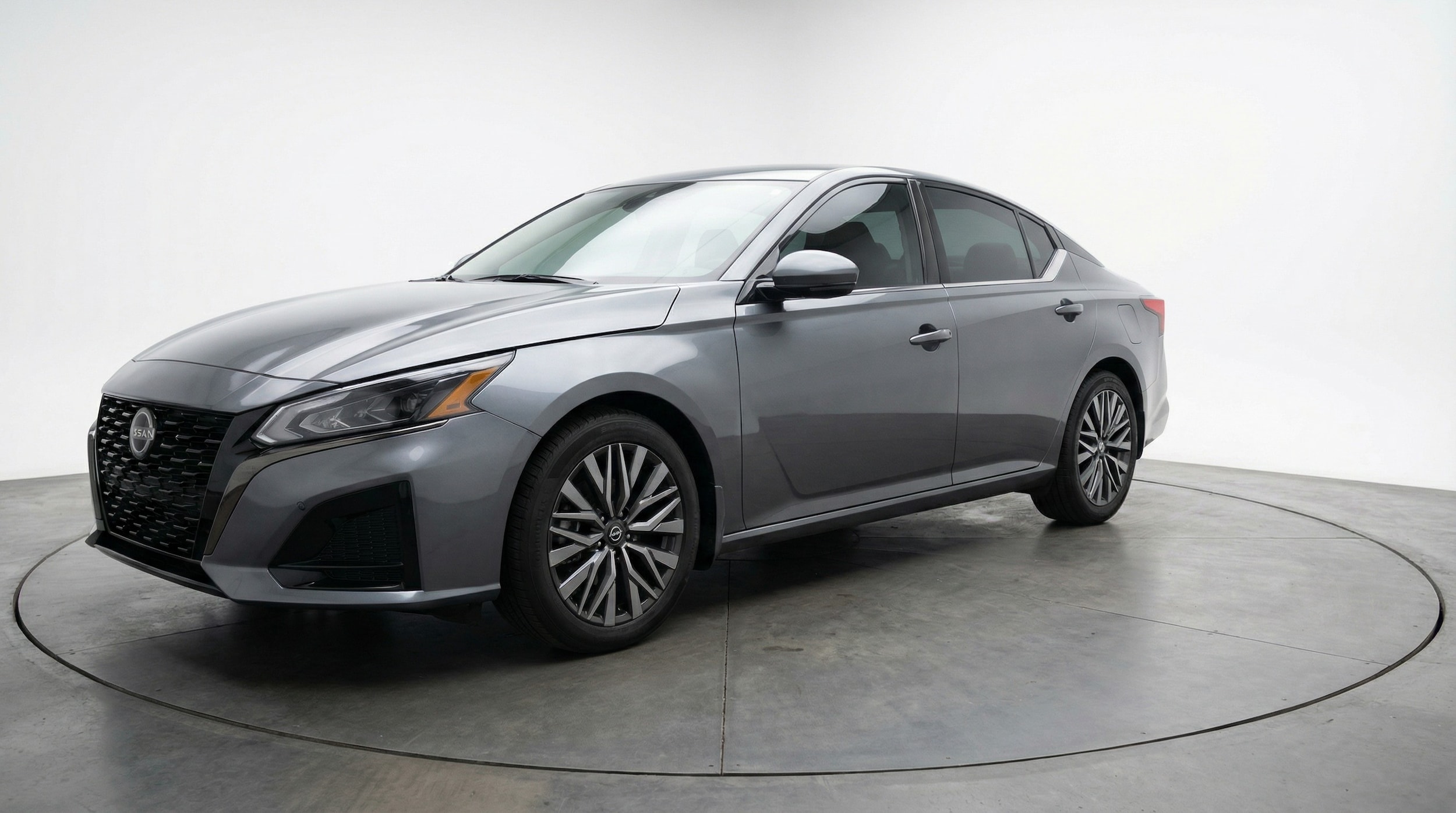 Thumbnail: 2025 Nissan Altima - 3