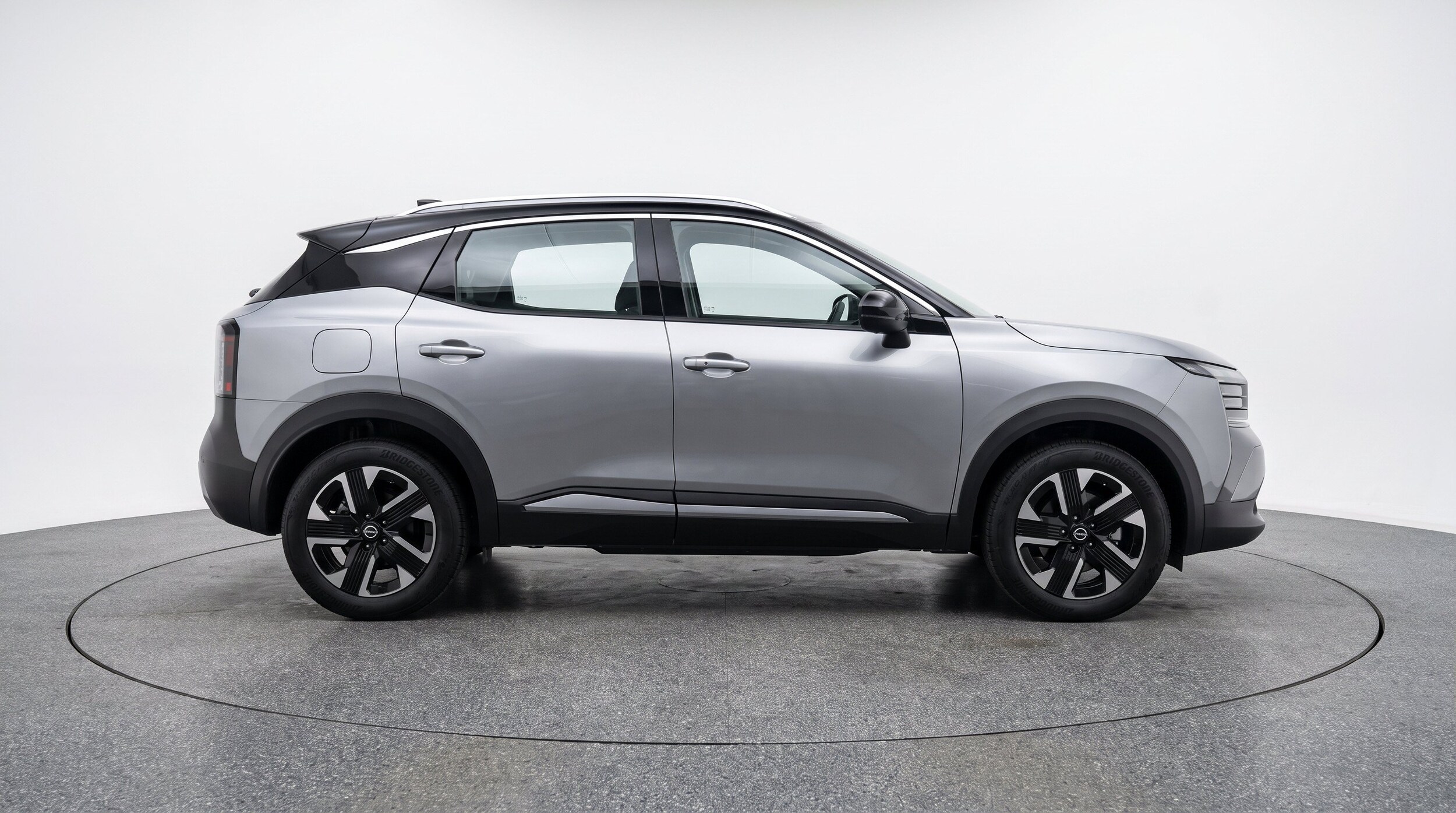 Thumbnail: 2026 Nissan Kicks - 10