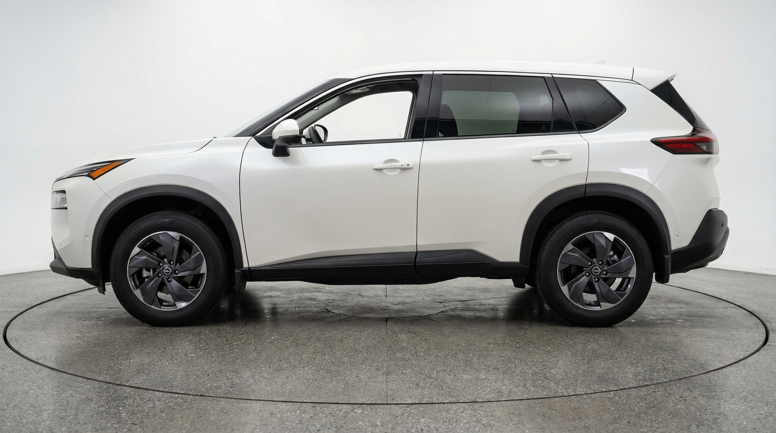 Thumbnail: 2025 Nissan Rogue - 4