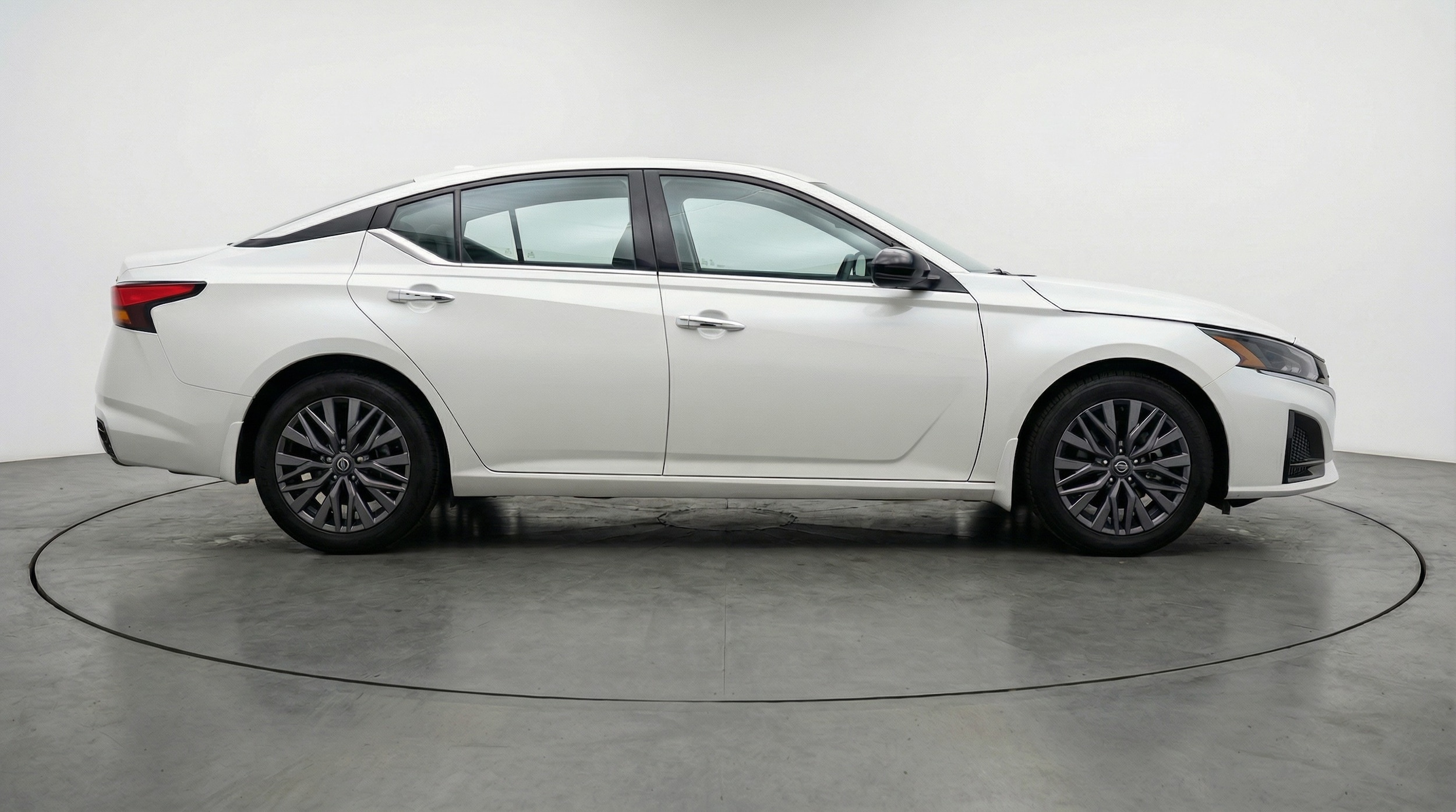 Thumbnail: 2025 Nissan Altima - 8