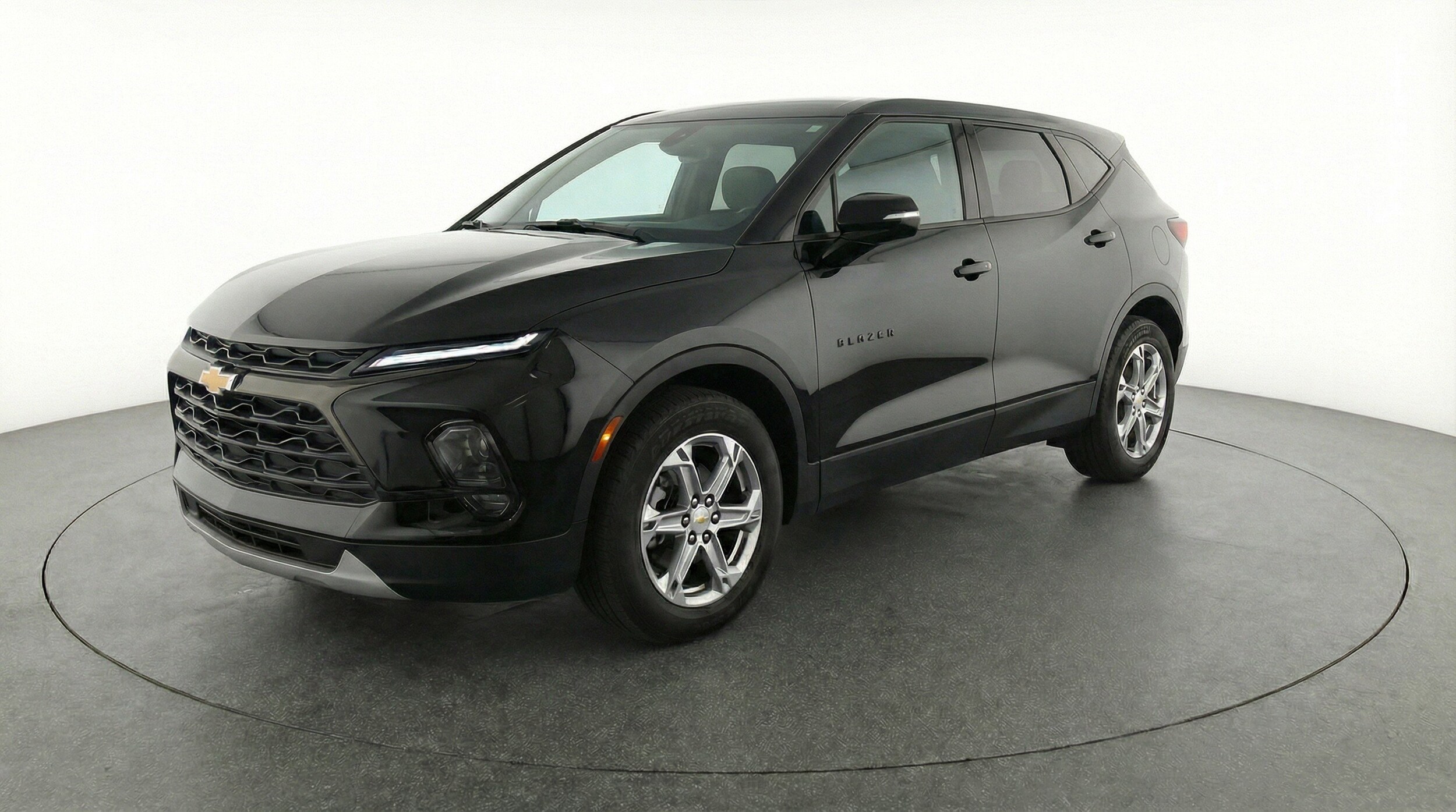 Thumbnail: 2025 Chevrolet Blazer - 3