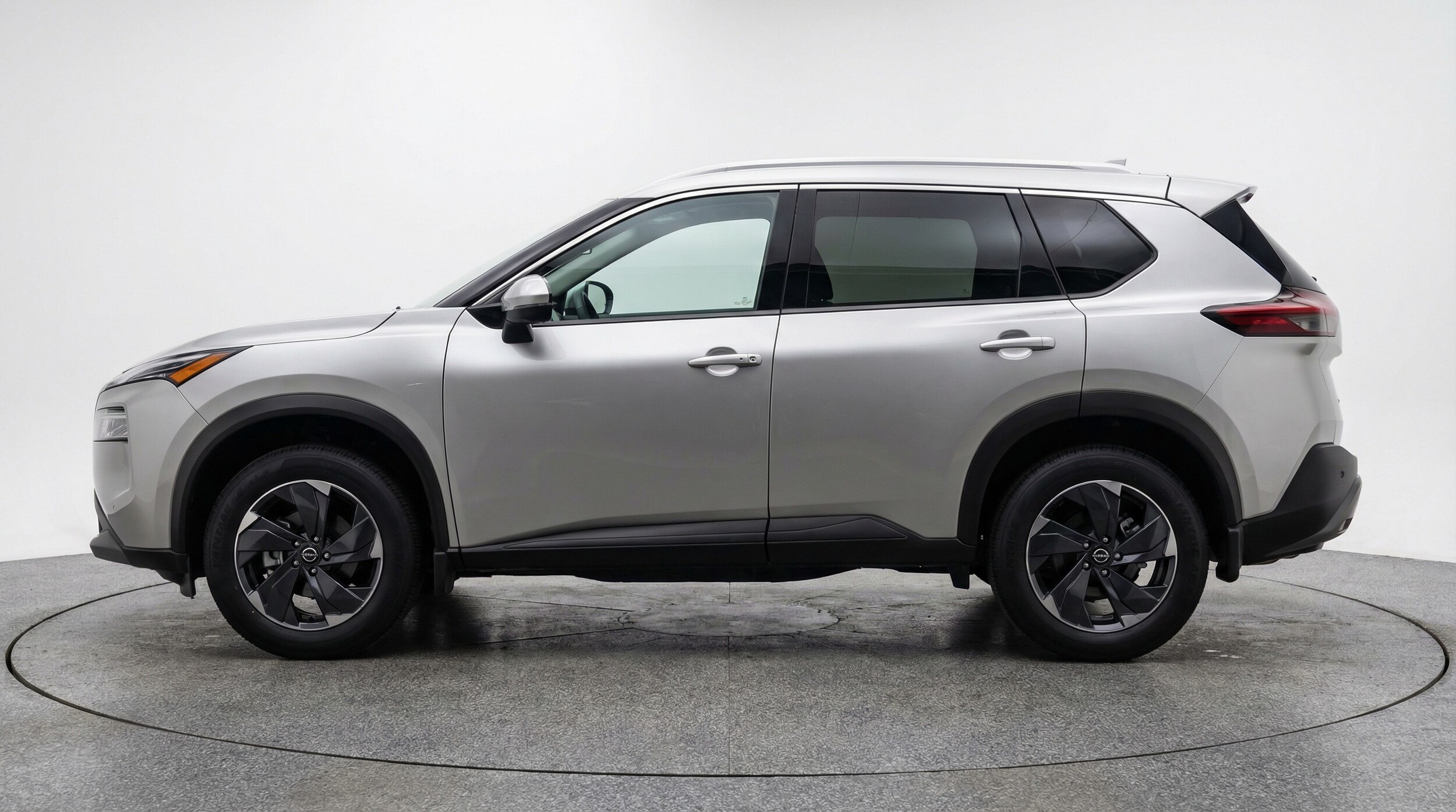 Thumbnail: 2025 Nissan Rogue - 4