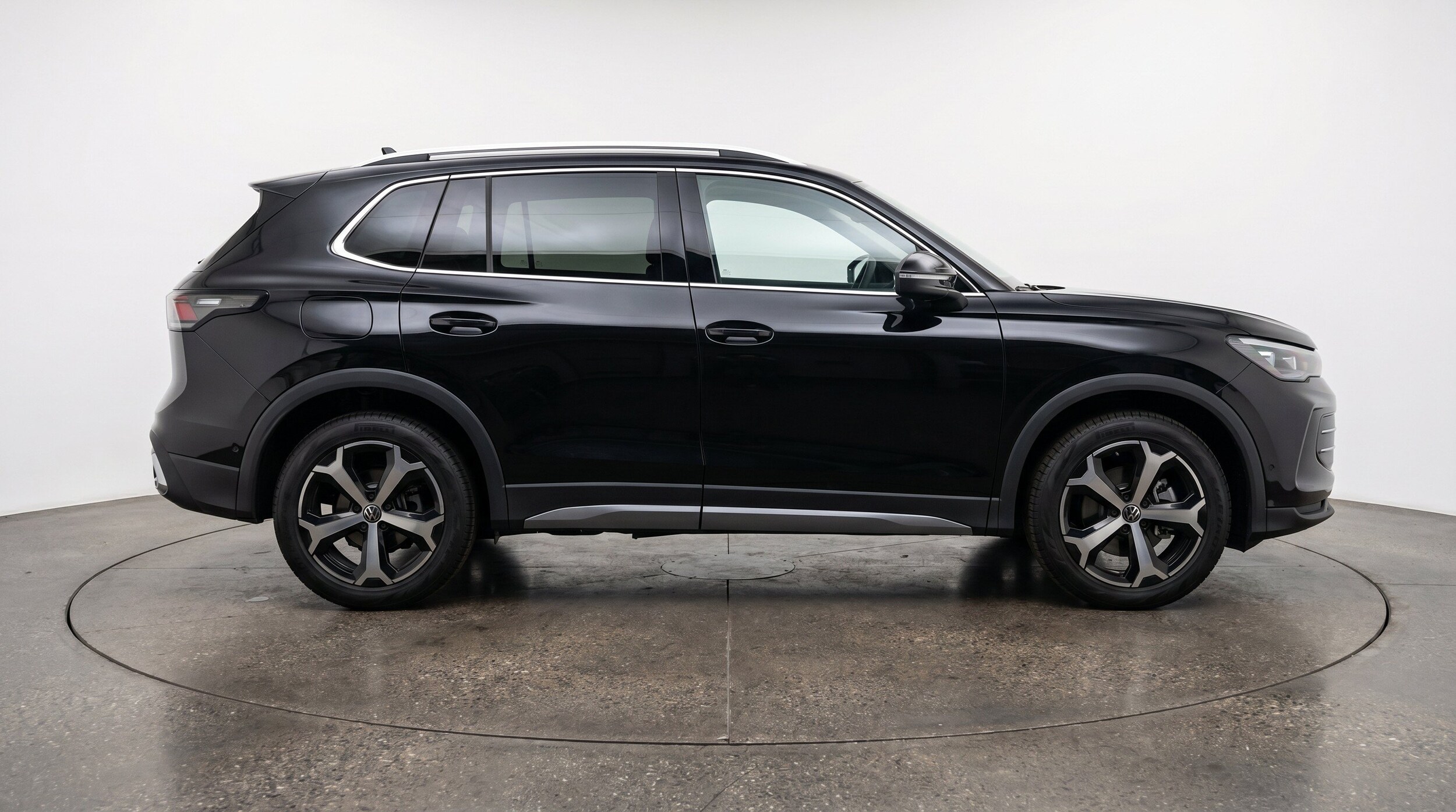 Thumbnail: 2026 Volkswagen Tiguan - 11