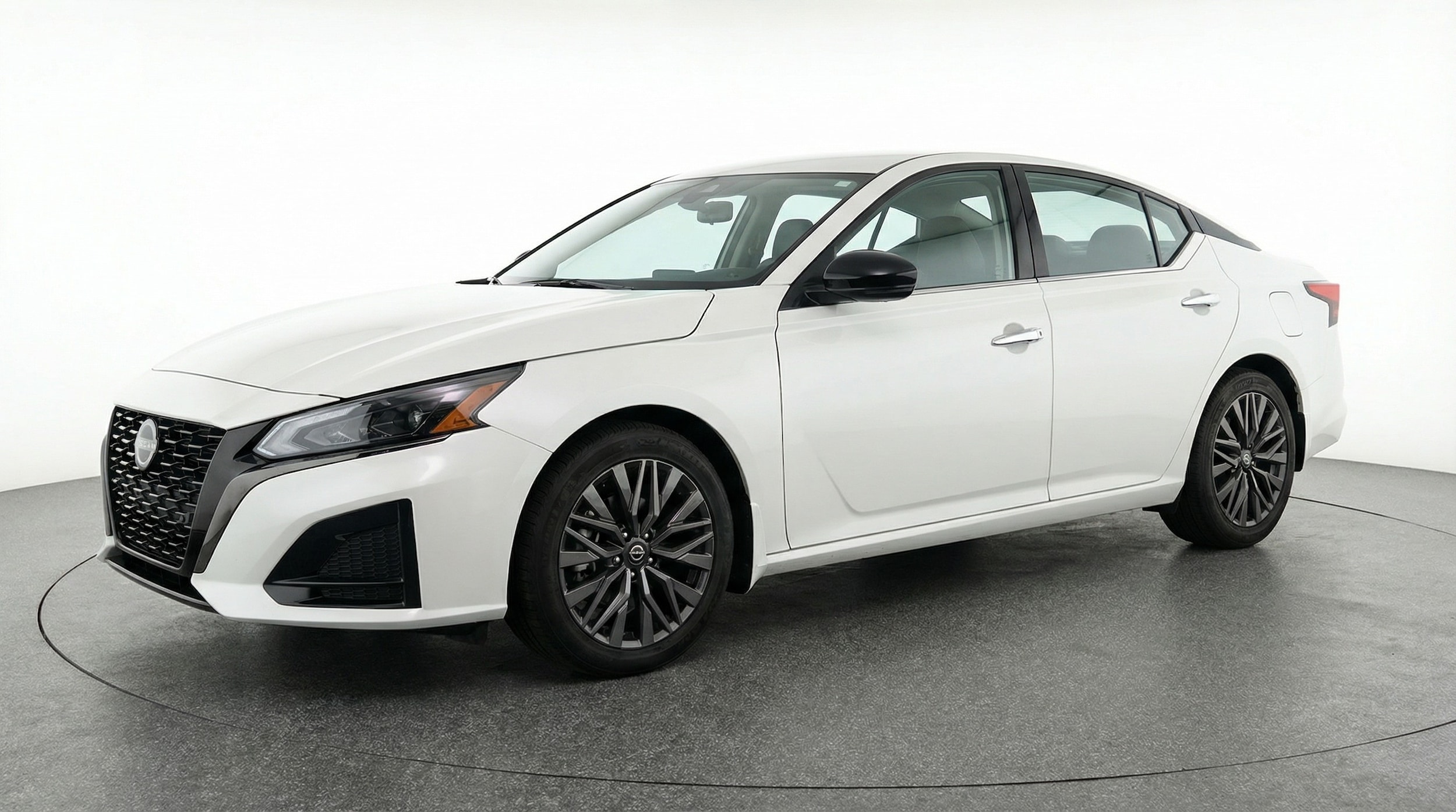 Thumbnail: 2025 Nissan Altima - 3