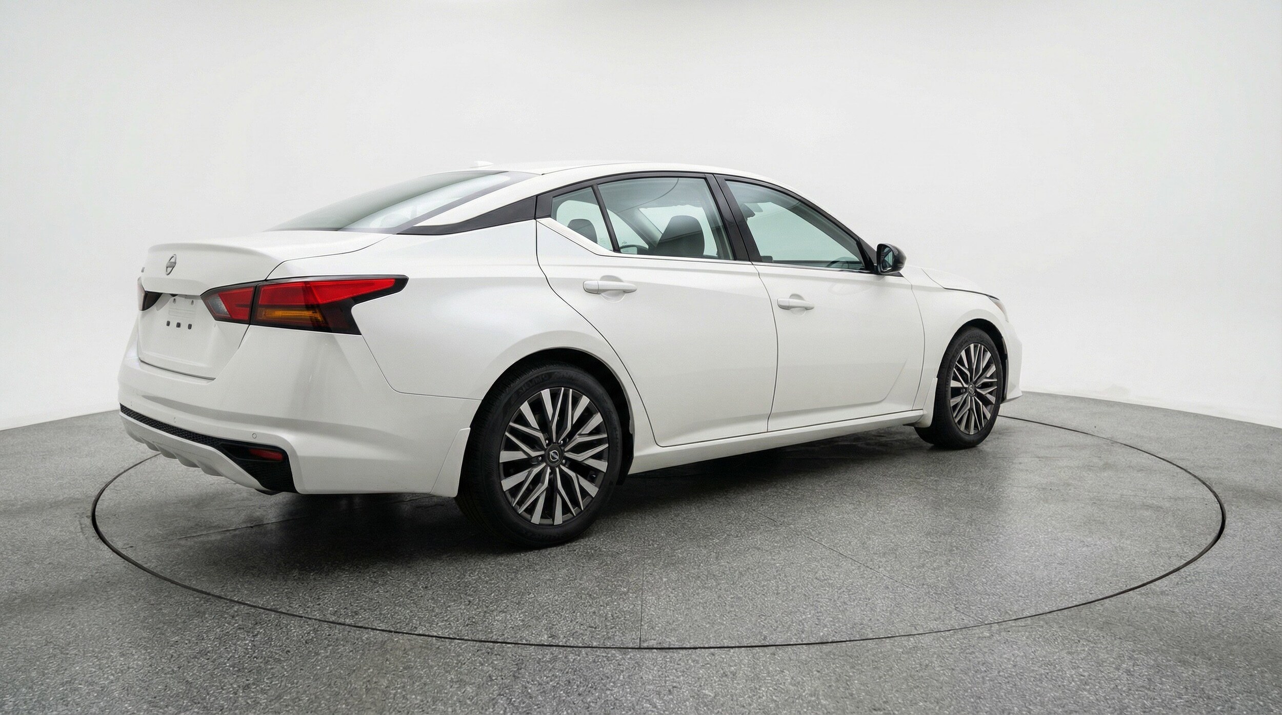 Thumbnail: 2025 Nissan Altima - 9