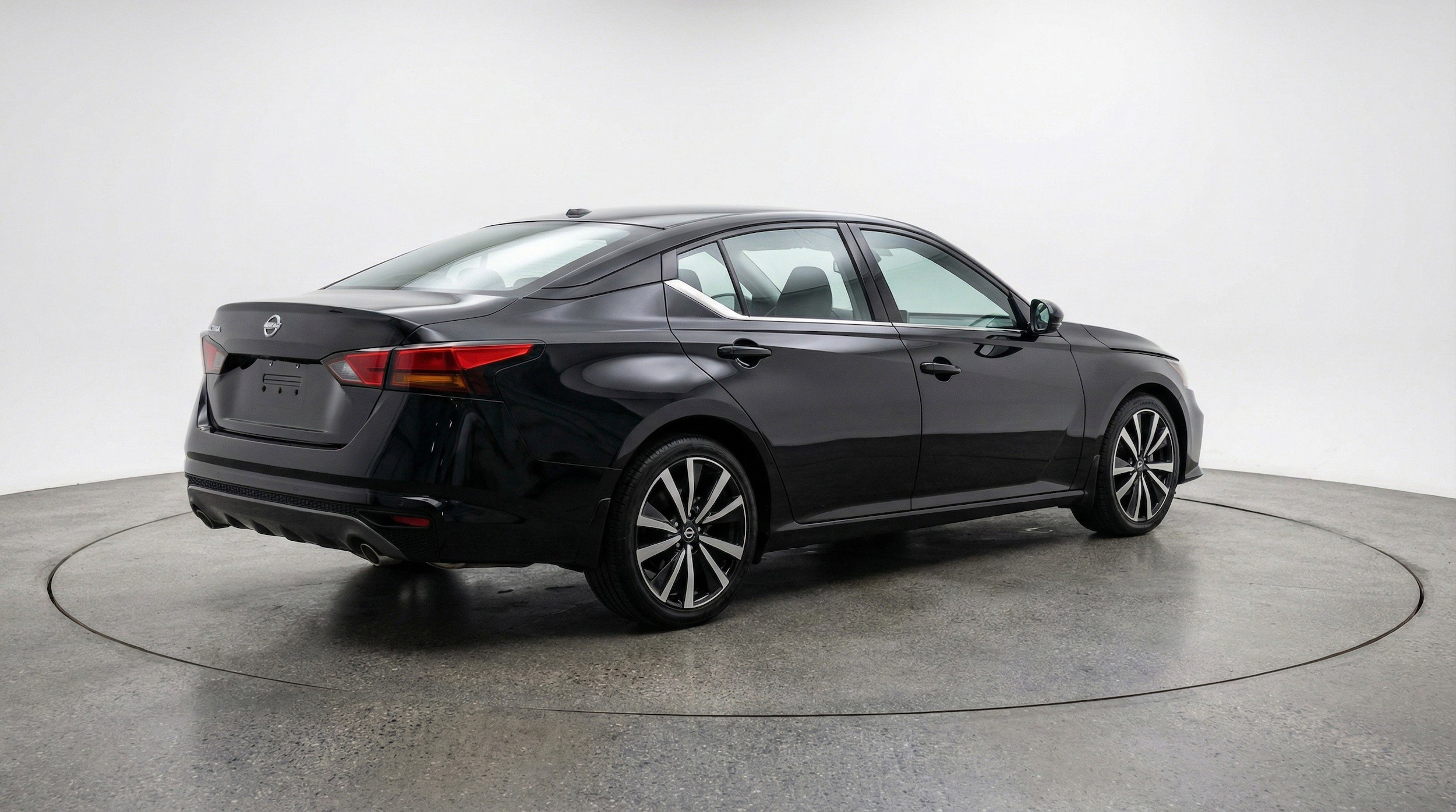 Thumbnail: 2025 Nissan Altima - 9