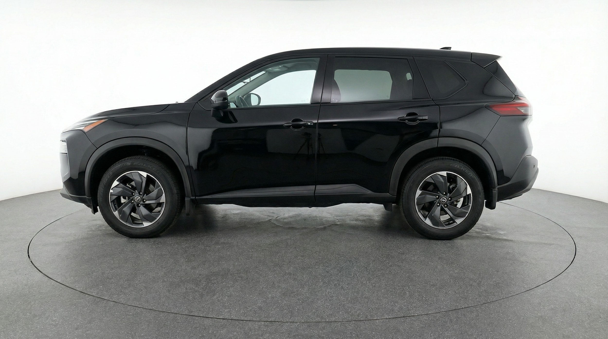 Thumbnail: 2025 Nissan Rogue - 4