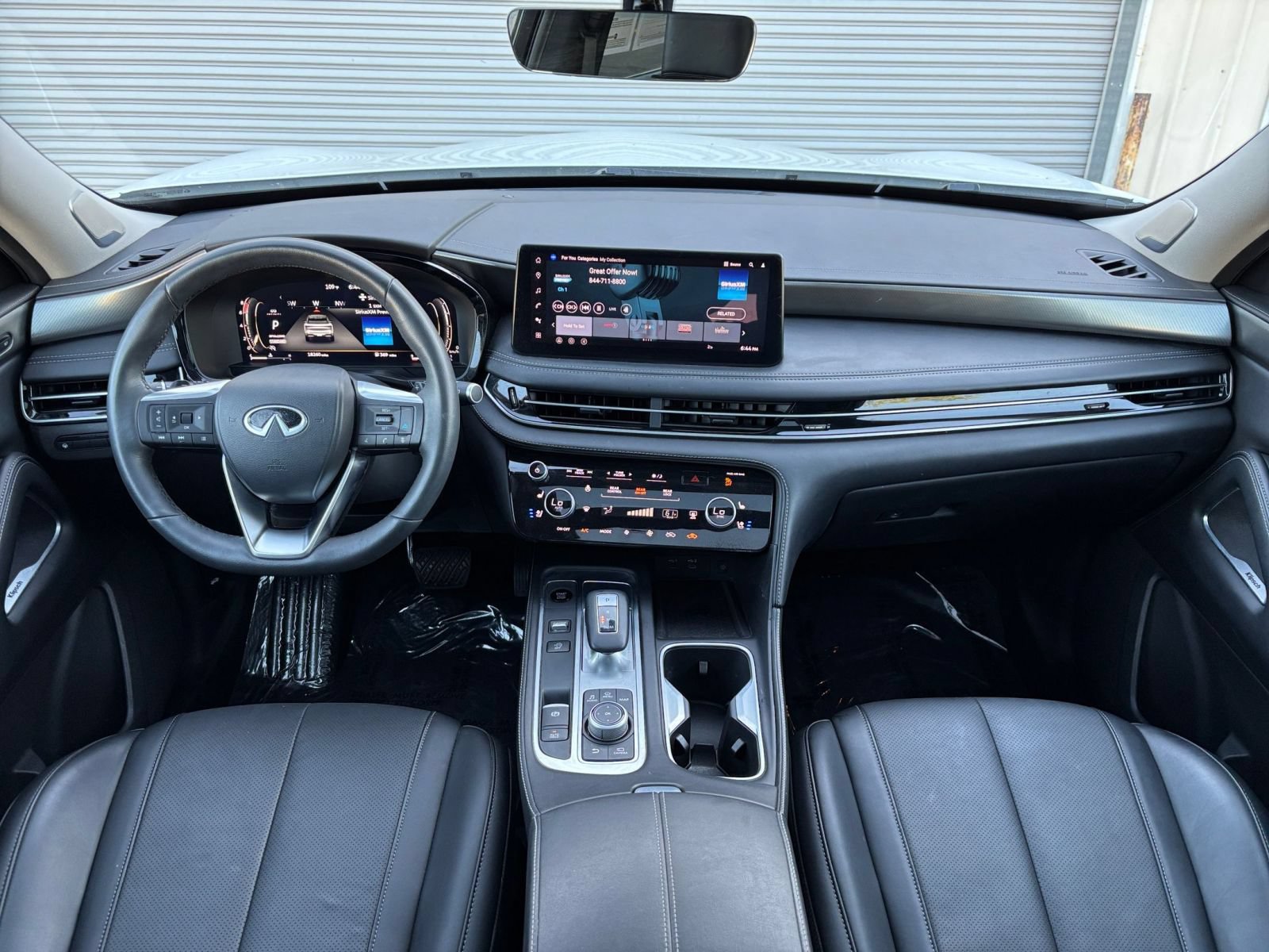 Thumbnail: 2026 INFINITI QX60 - 33