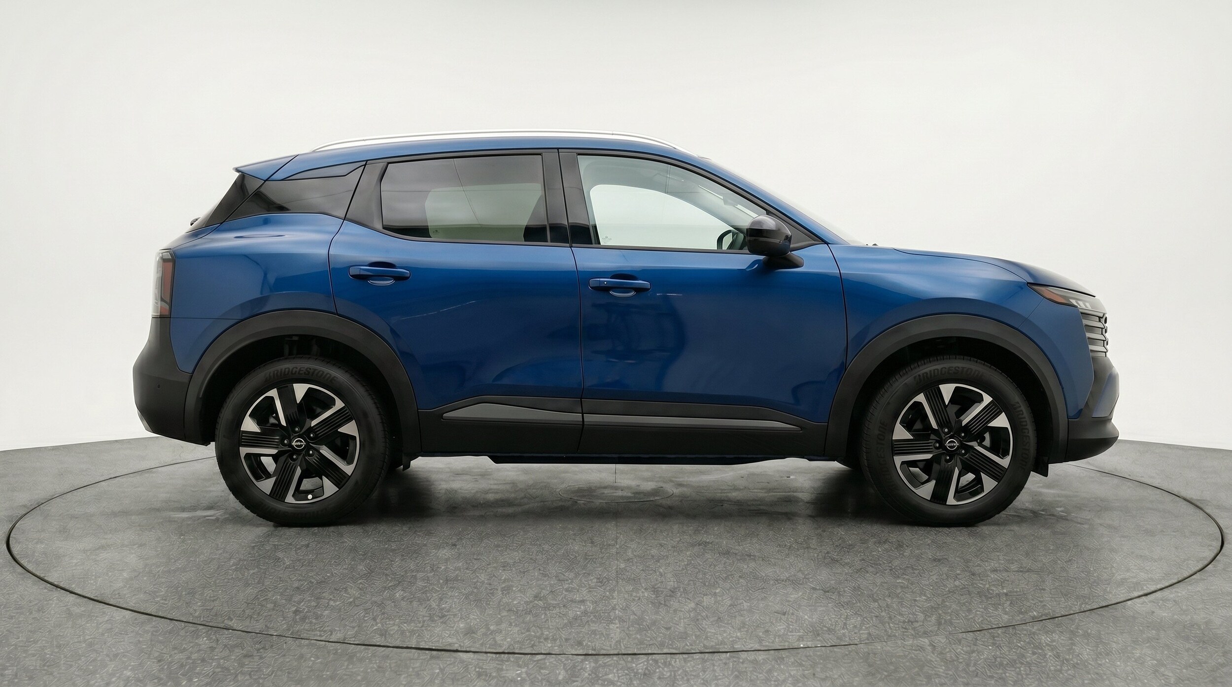 Thumbnail: 2026 Nissan Kicks - 11