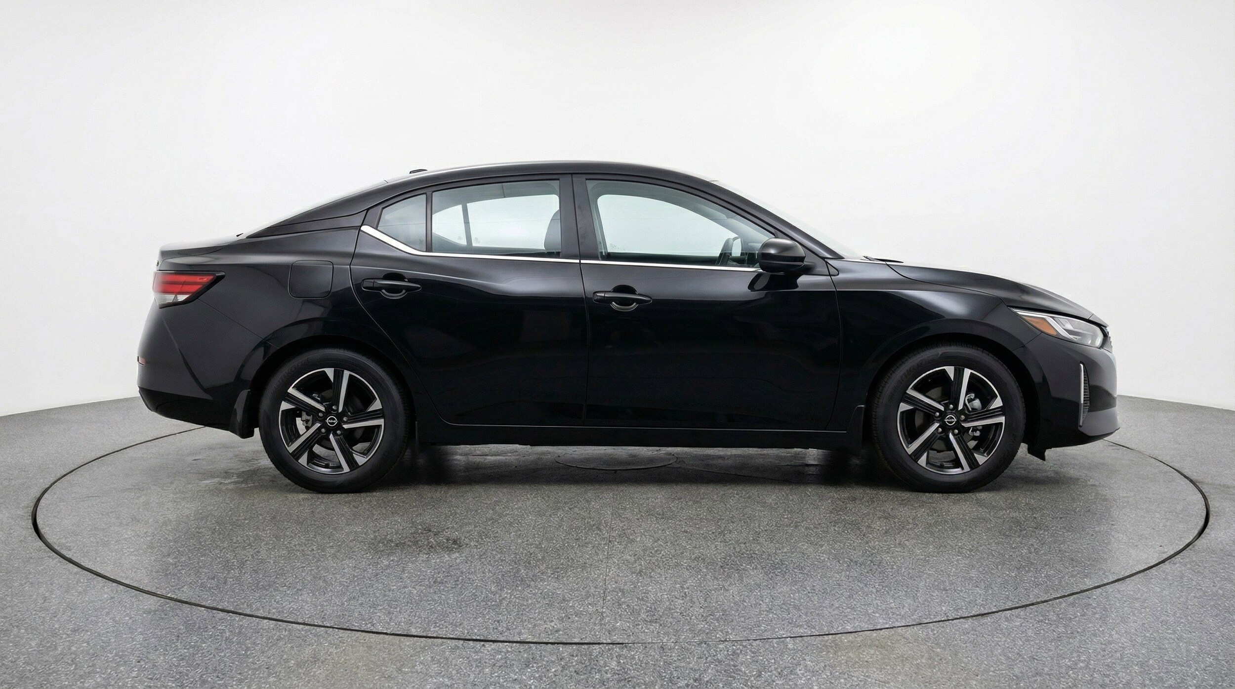 Thumbnail: 2025 Nissan Sentra - 11