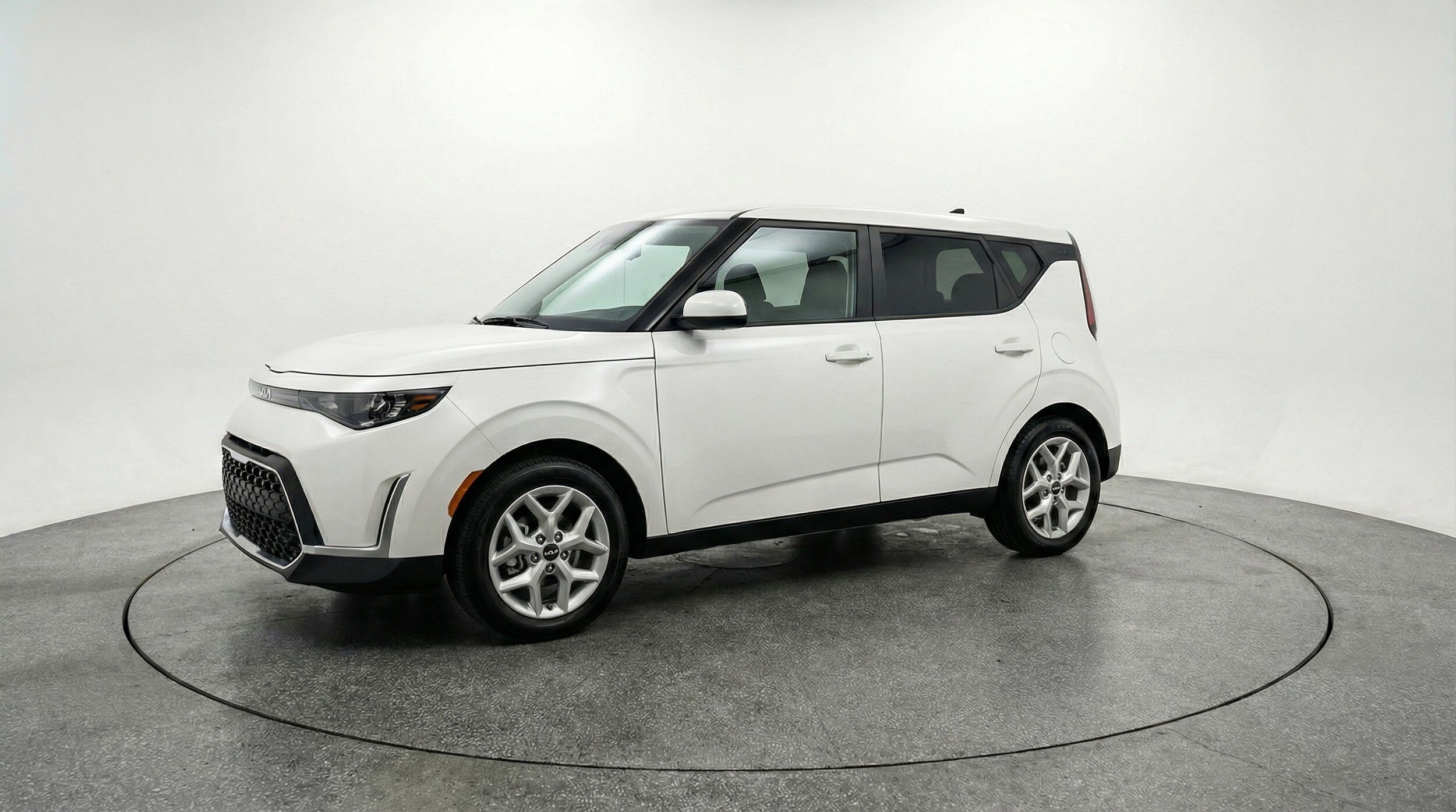 Thumbnail: 2025 Kia Soul - 3