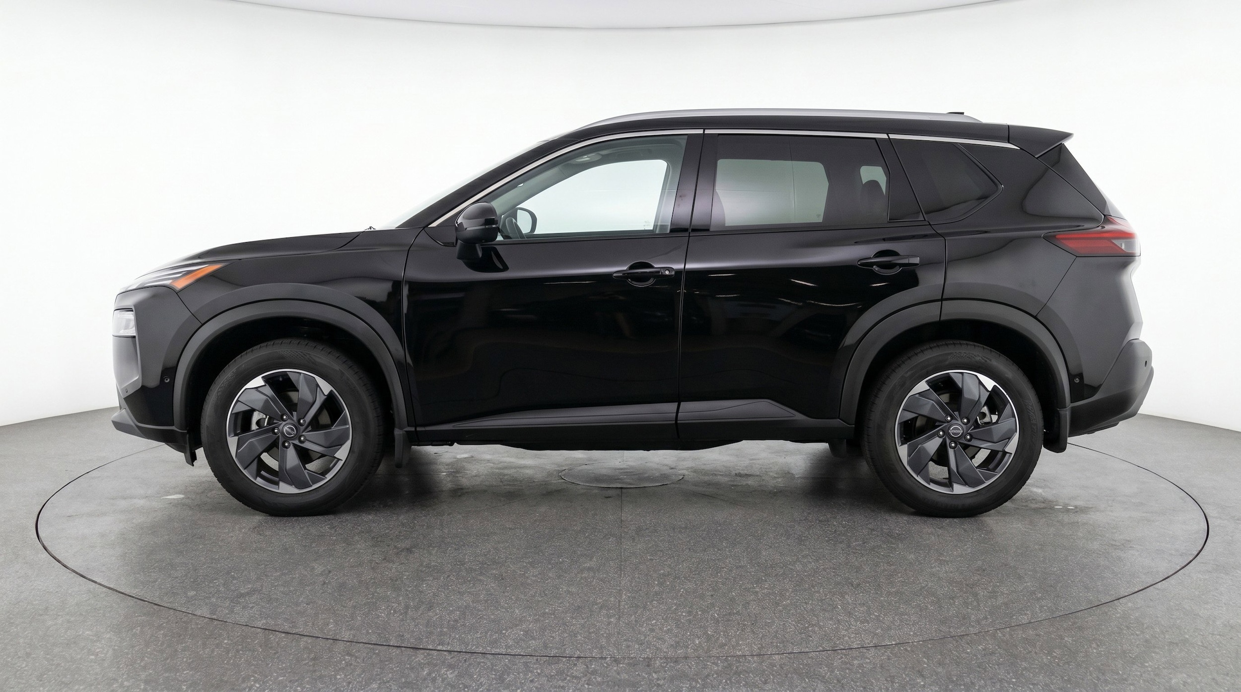 Thumbnail: 2025 Nissan Rogue - 5