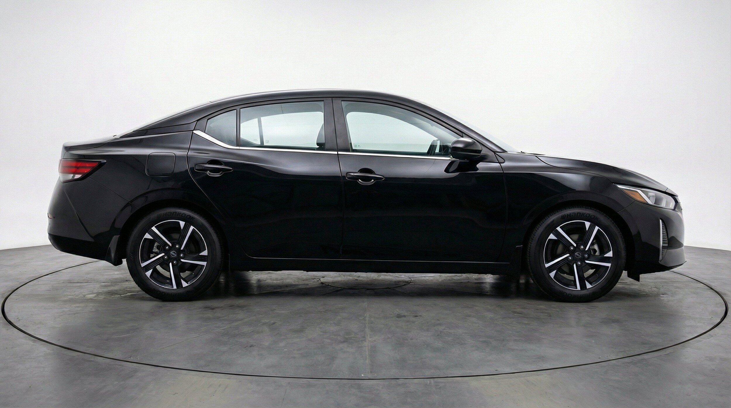 Thumbnail: 2025 Nissan Sentra - 11