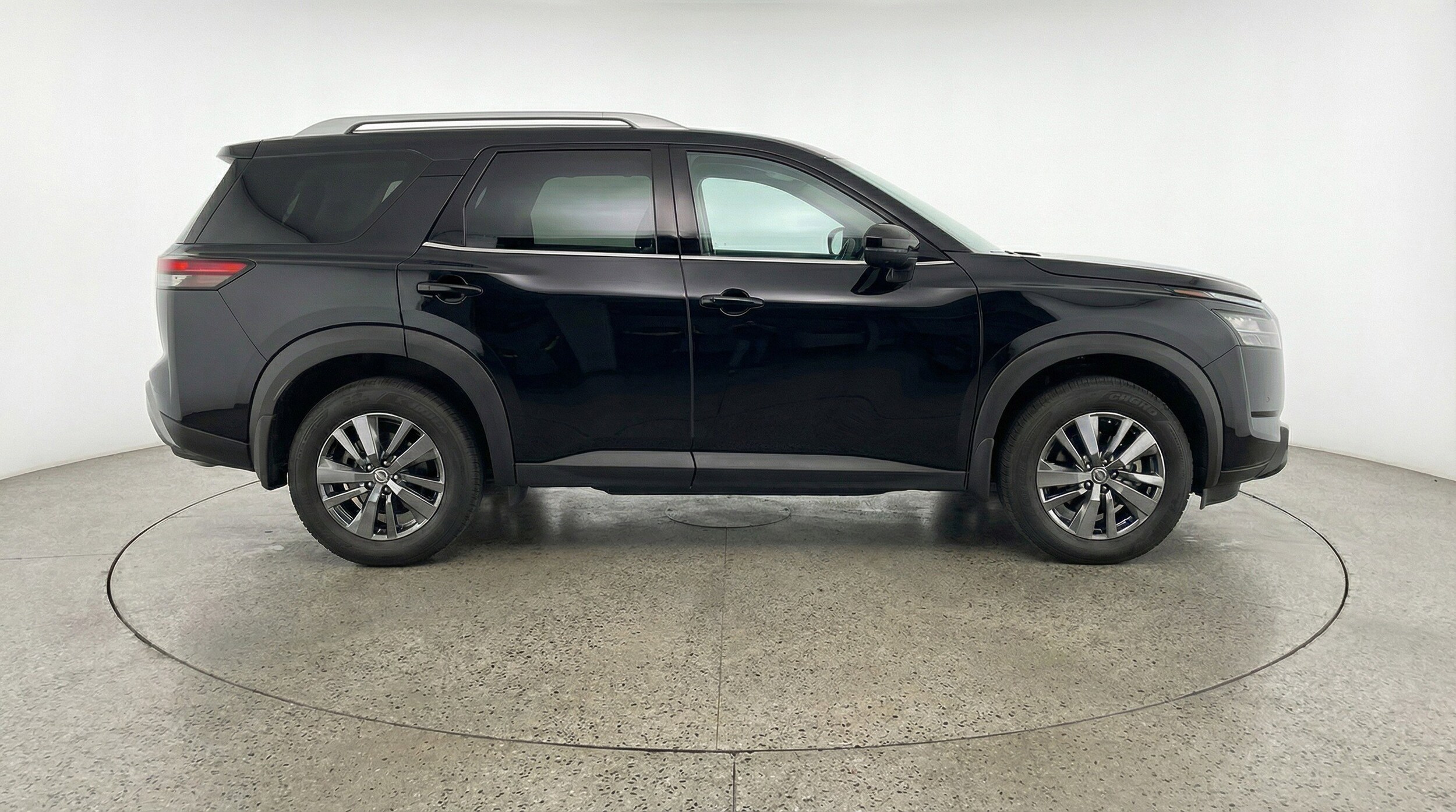 Thumbnail: 2025 Nissan Pathfinder - 11