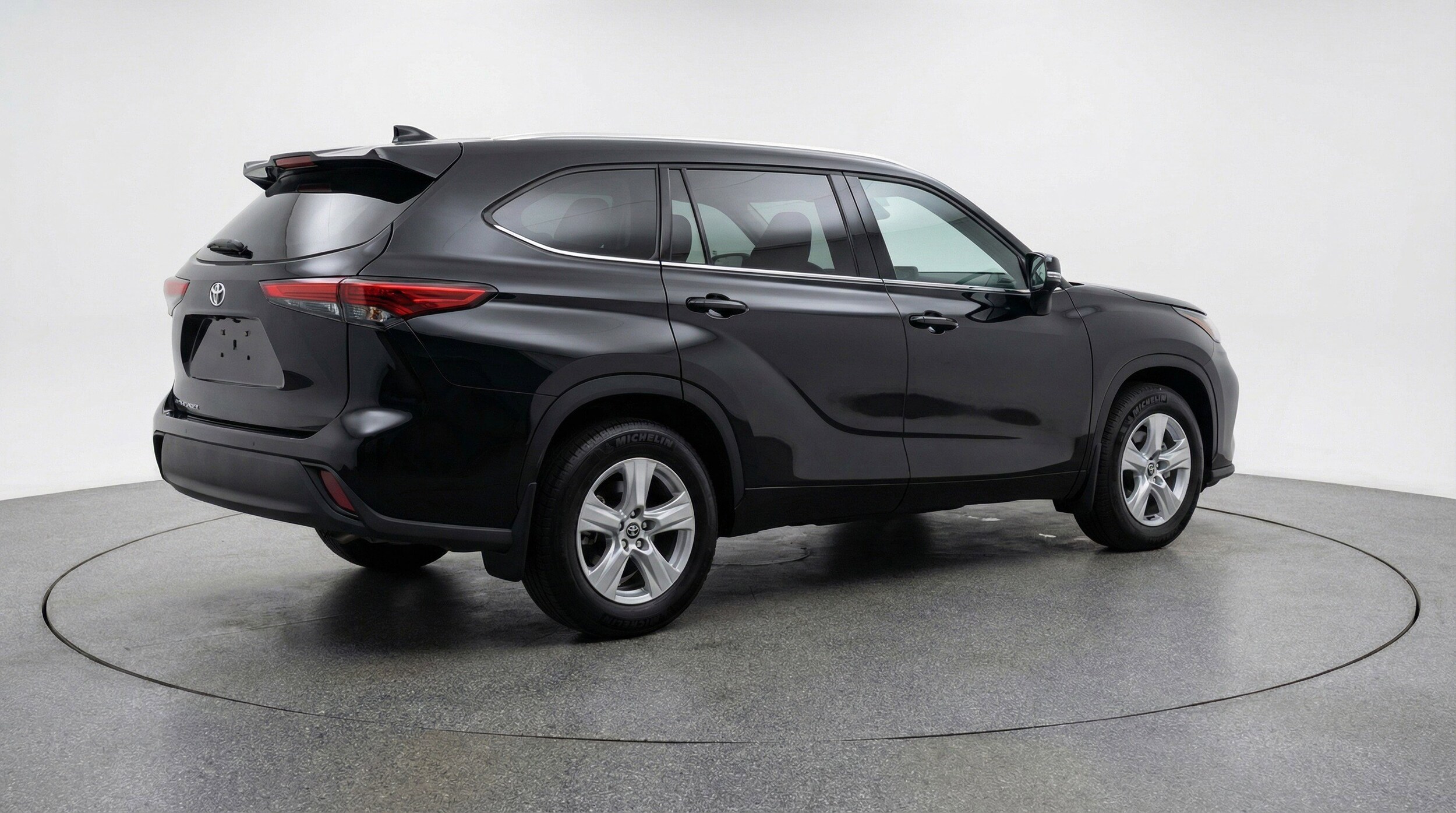 Thumbnail: 2025 Toyota Highlander - 9