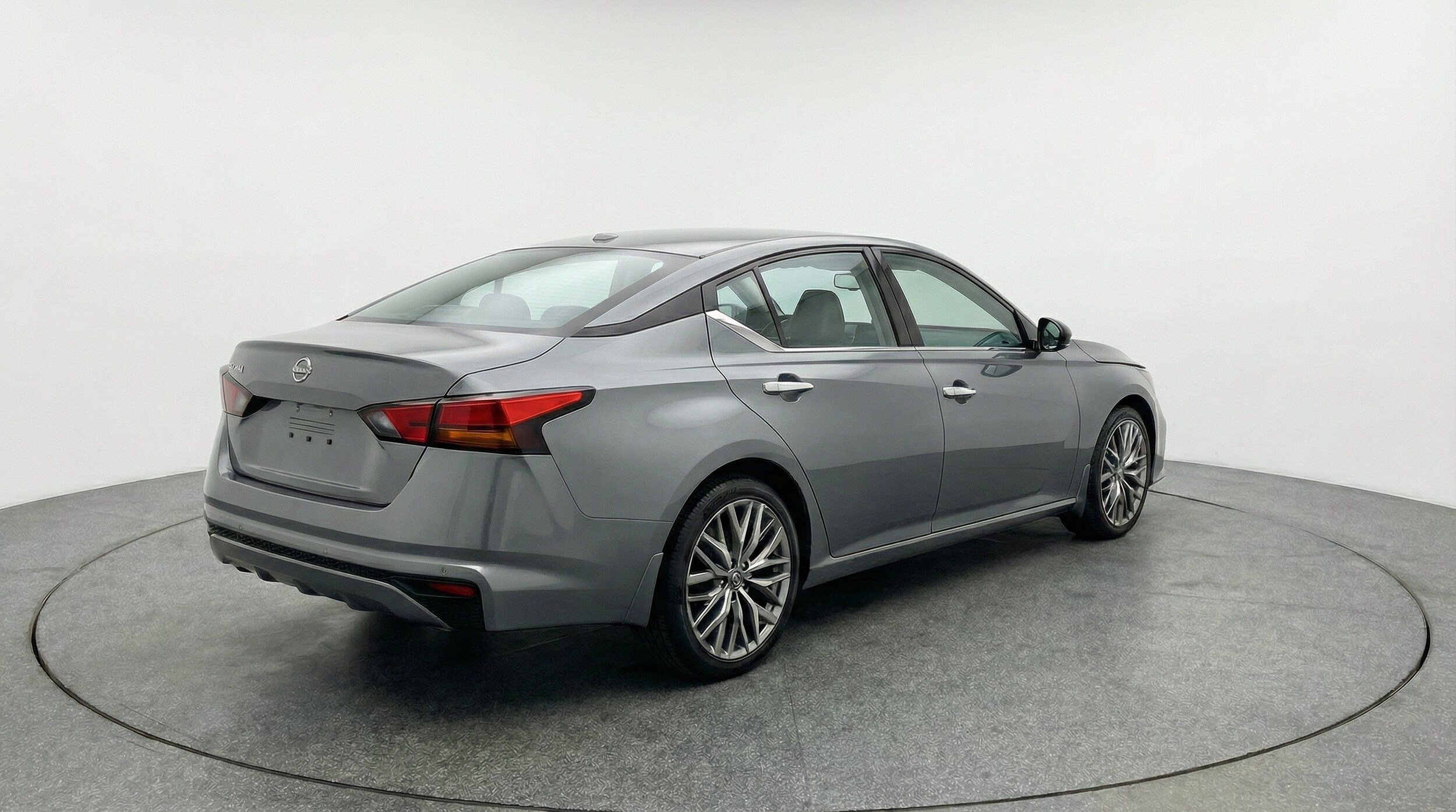 Thumbnail: 2025 Nissan Altima - 9