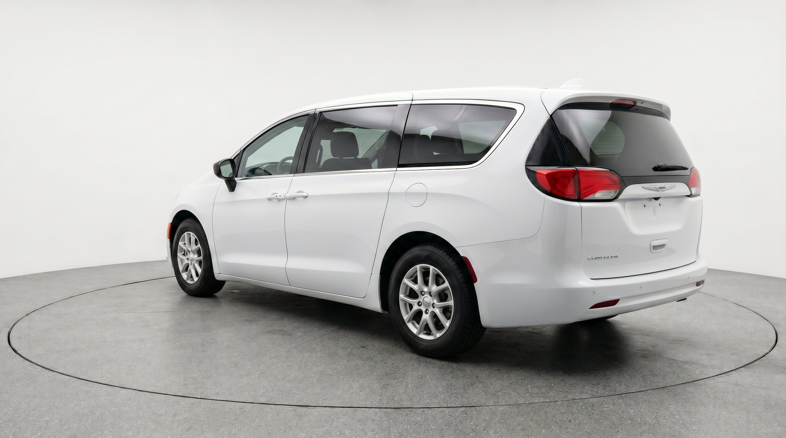Thumbnail: 2024 Chrysler Voyager - 6