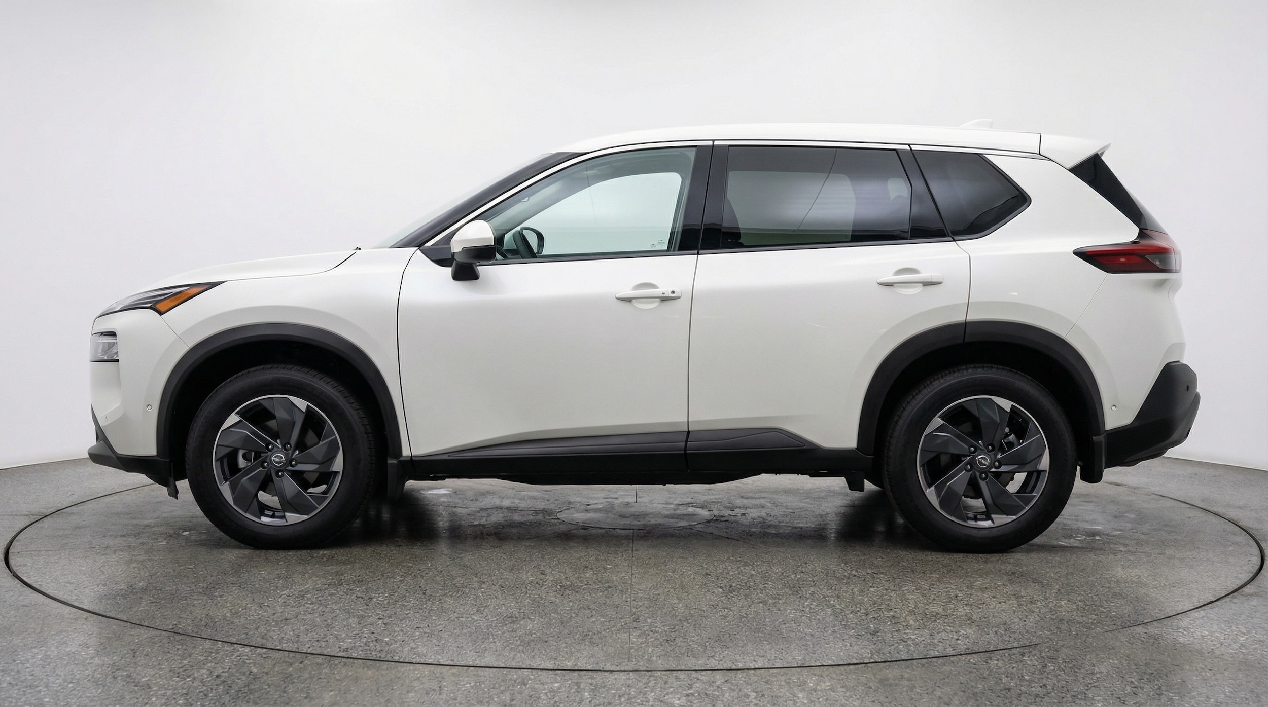 Thumbnail: 2025 Nissan Rogue - 4