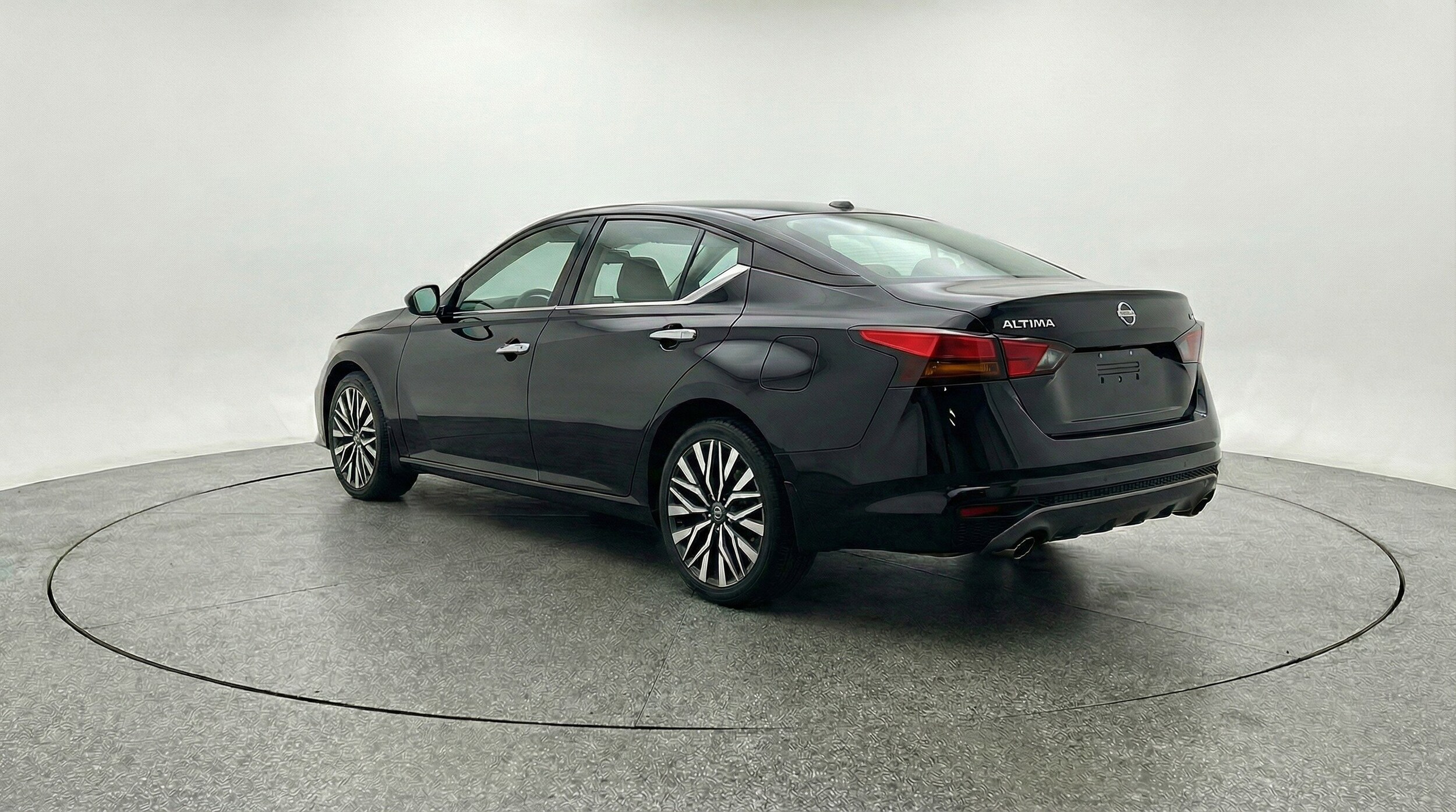 Thumbnail: 2025 Nissan Altima - 6