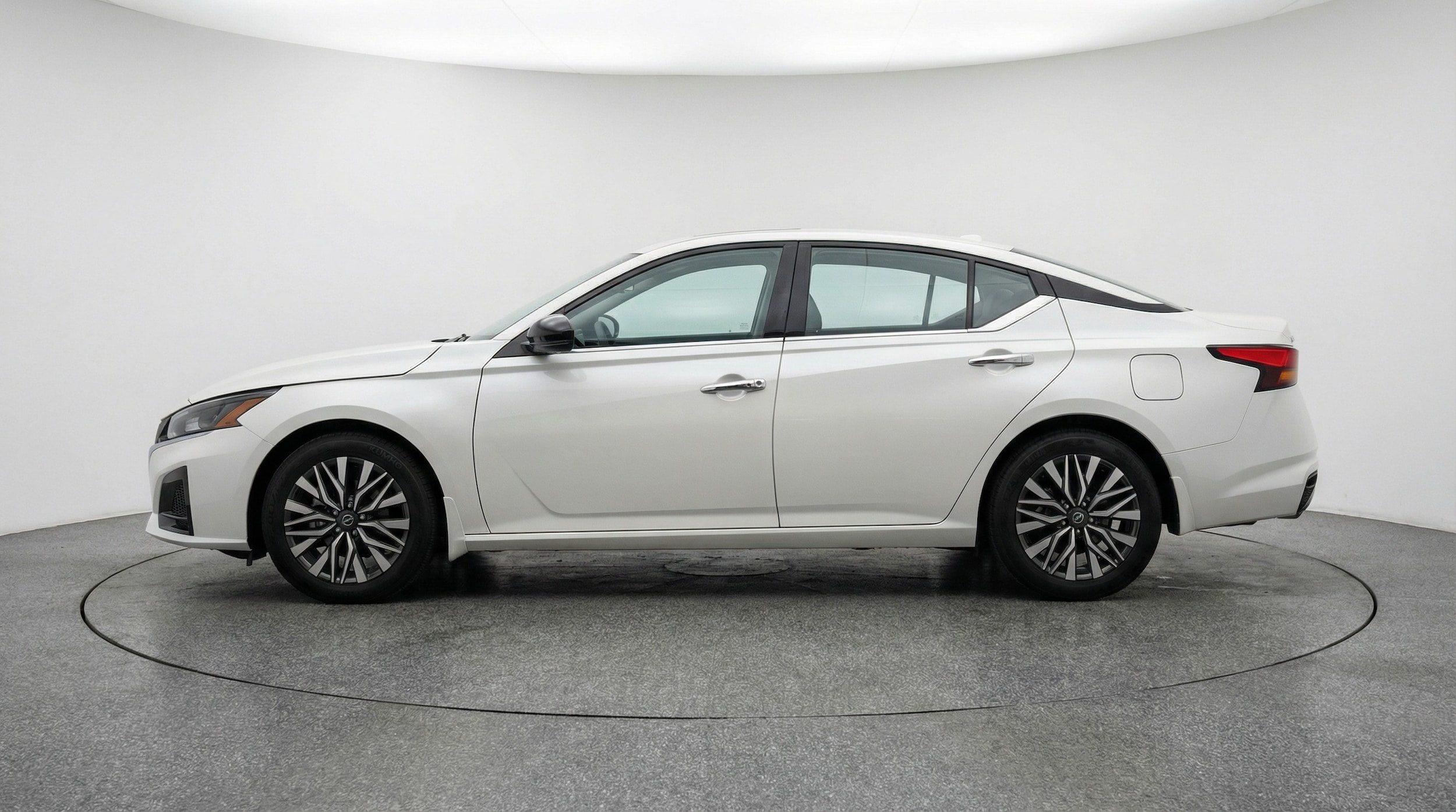 Thumbnail: 2025 Nissan Altima - 4