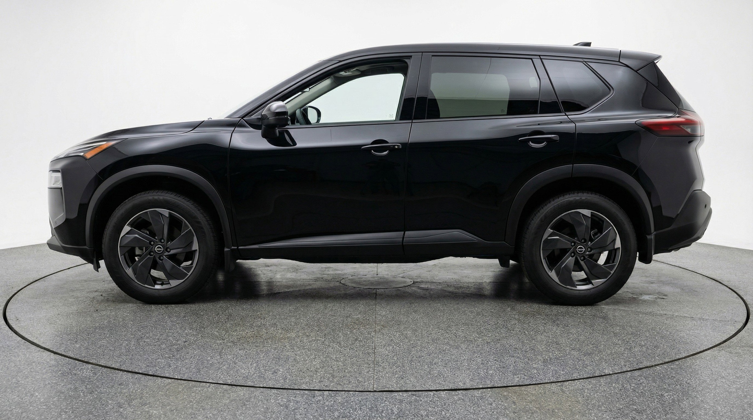 Thumbnail: 2025 Nissan Rogue - 5