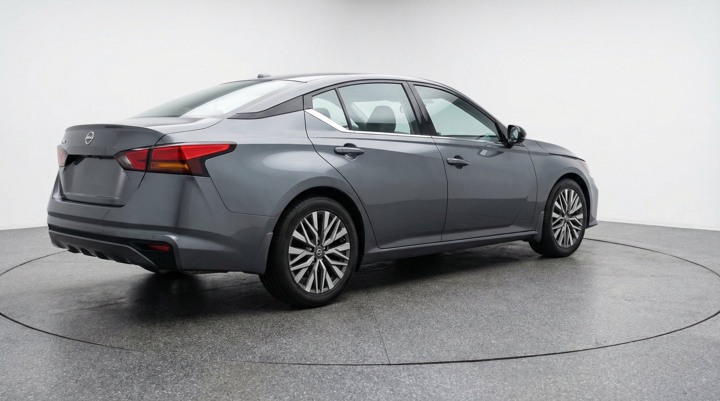 Thumbnail: 2025 Nissan Altima - 9