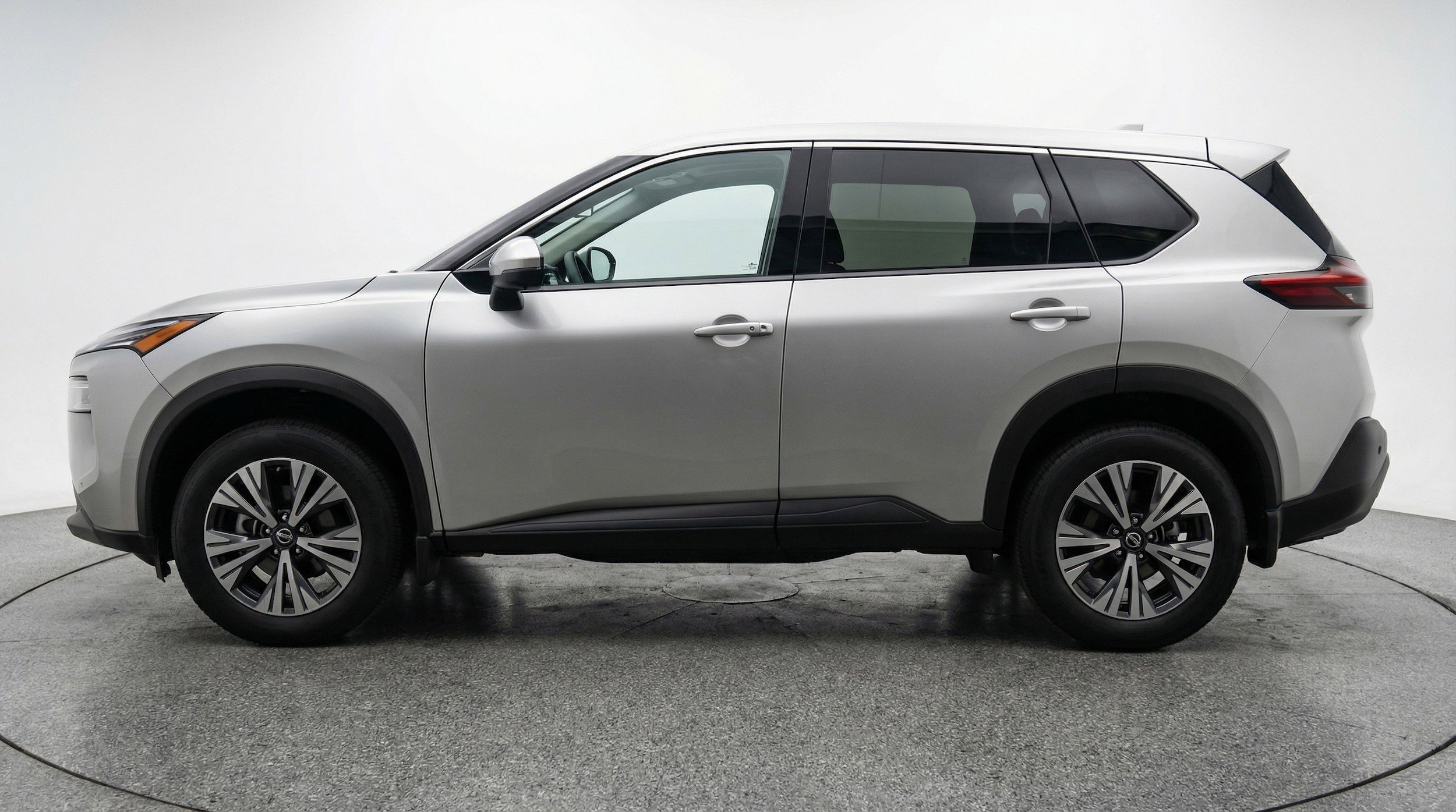 Thumbnail: 2023 Nissan Rogue - 5