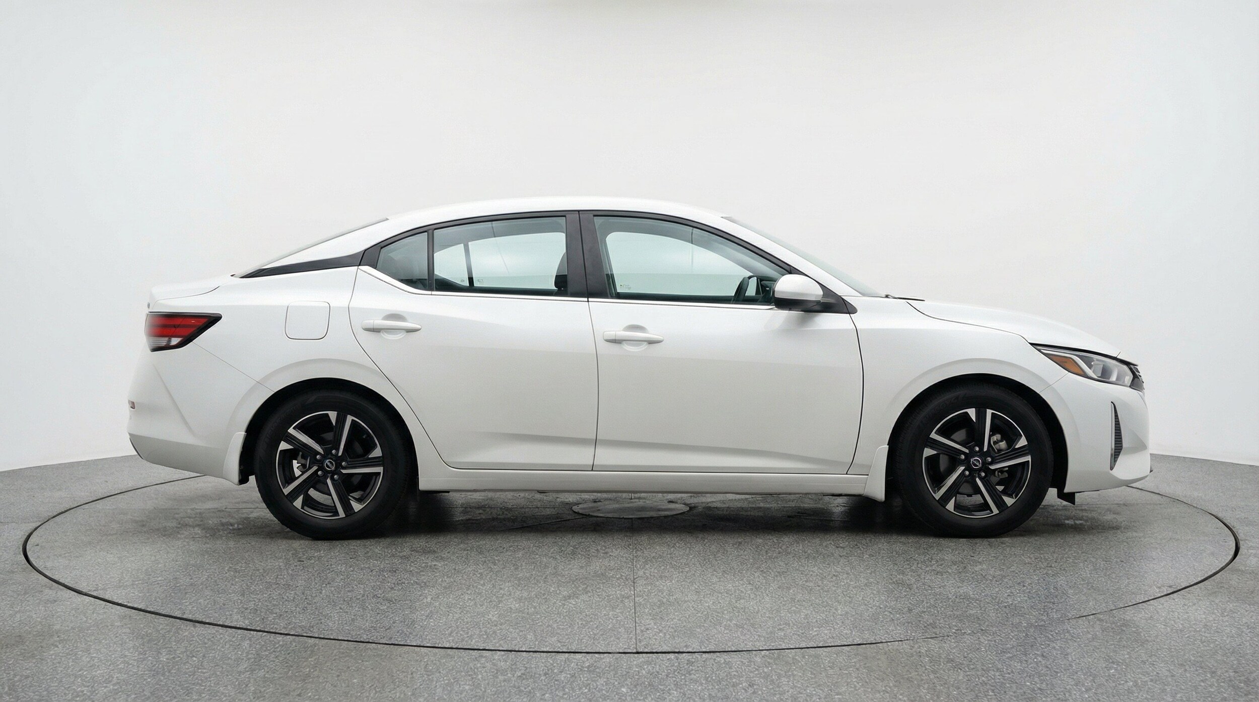 Thumbnail: 2025 Nissan Sentra - 11