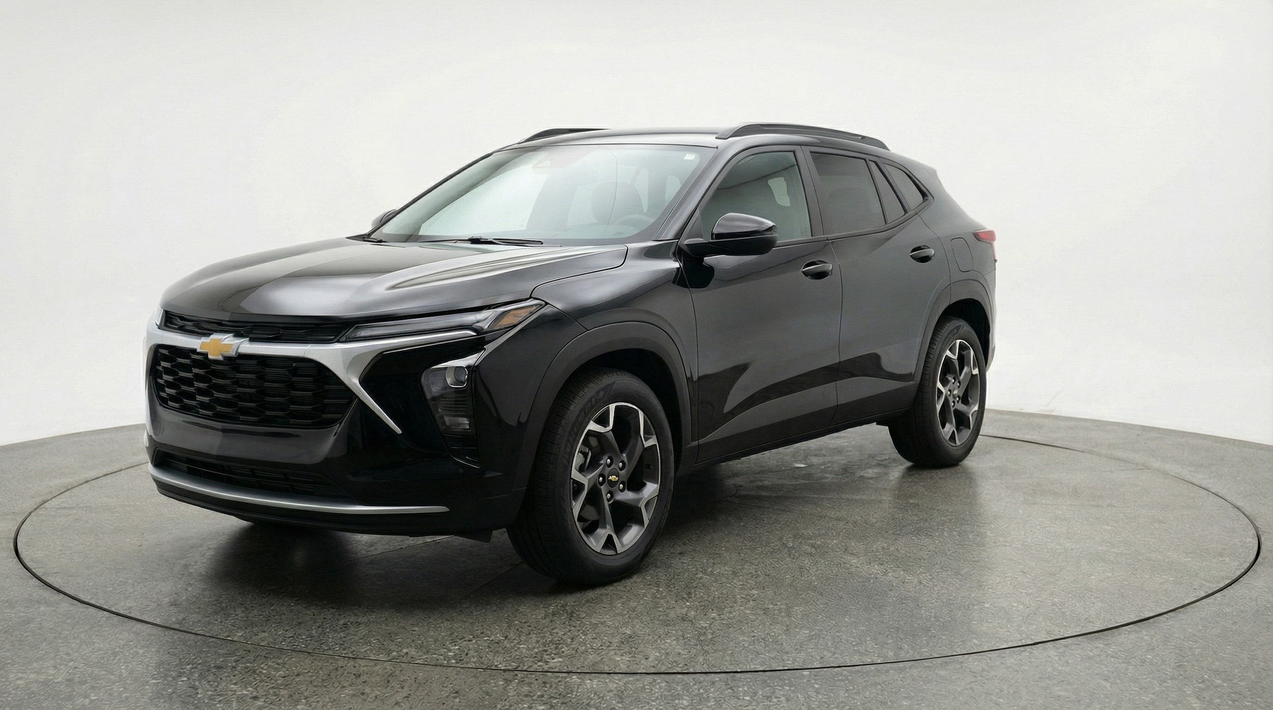 Thumbnail: 2025 Chevrolet Trax - 3