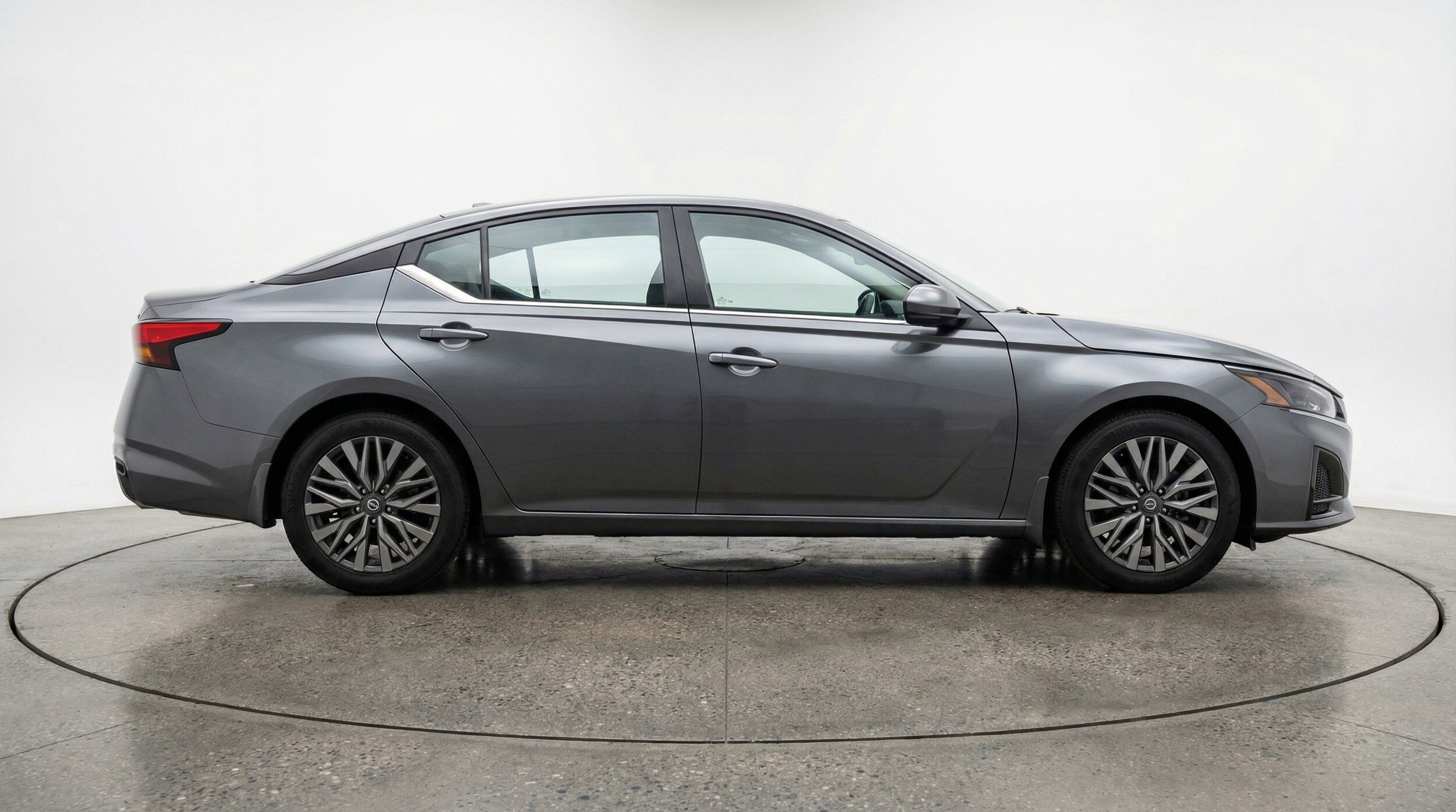 Thumbnail: 2025 Nissan Altima - 11