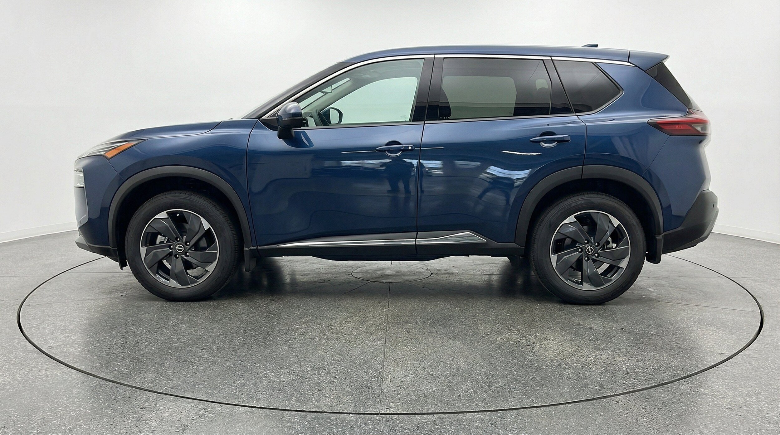Thumbnail: 2025 Nissan Rogue - 5