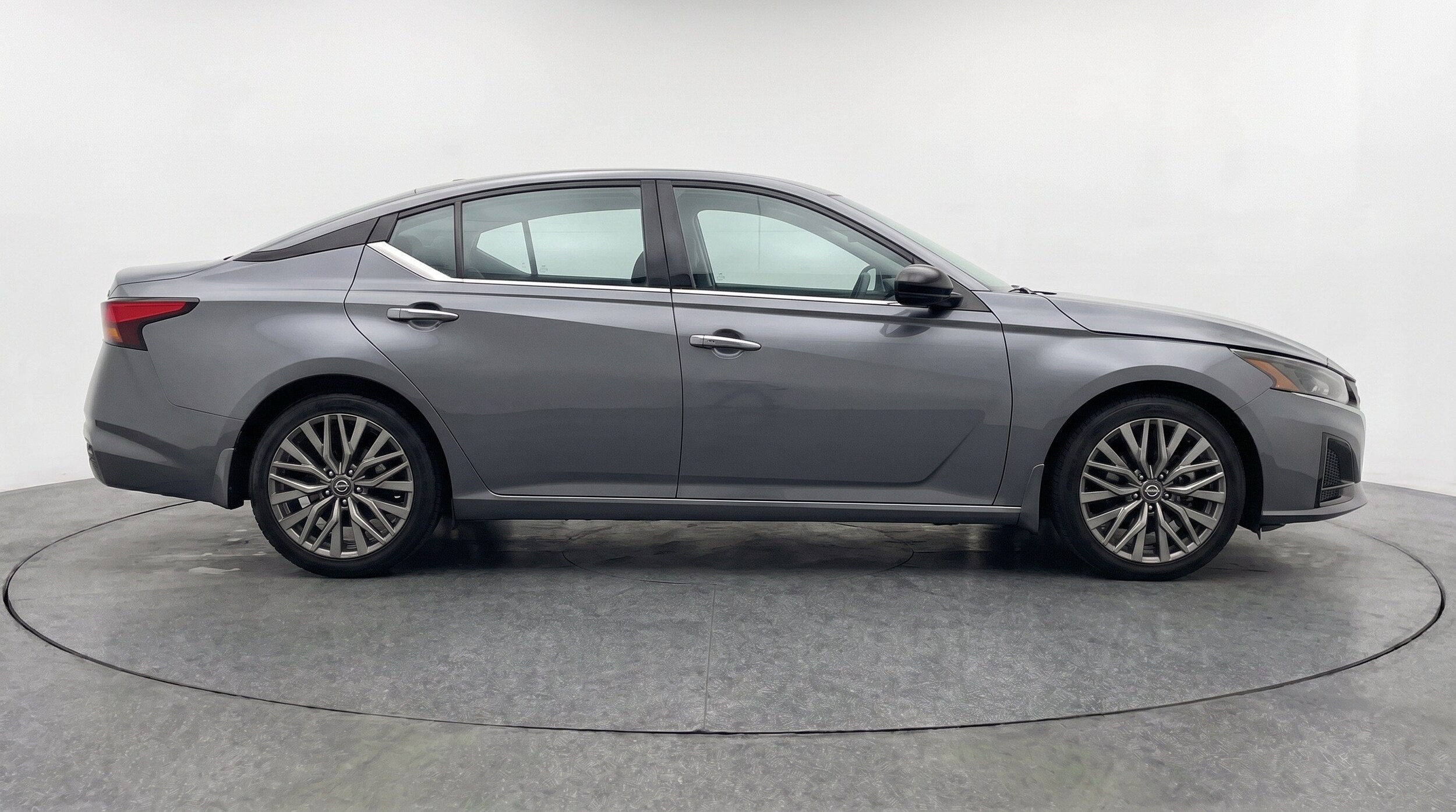 Thumbnail: 2025 Nissan Altima - 11
