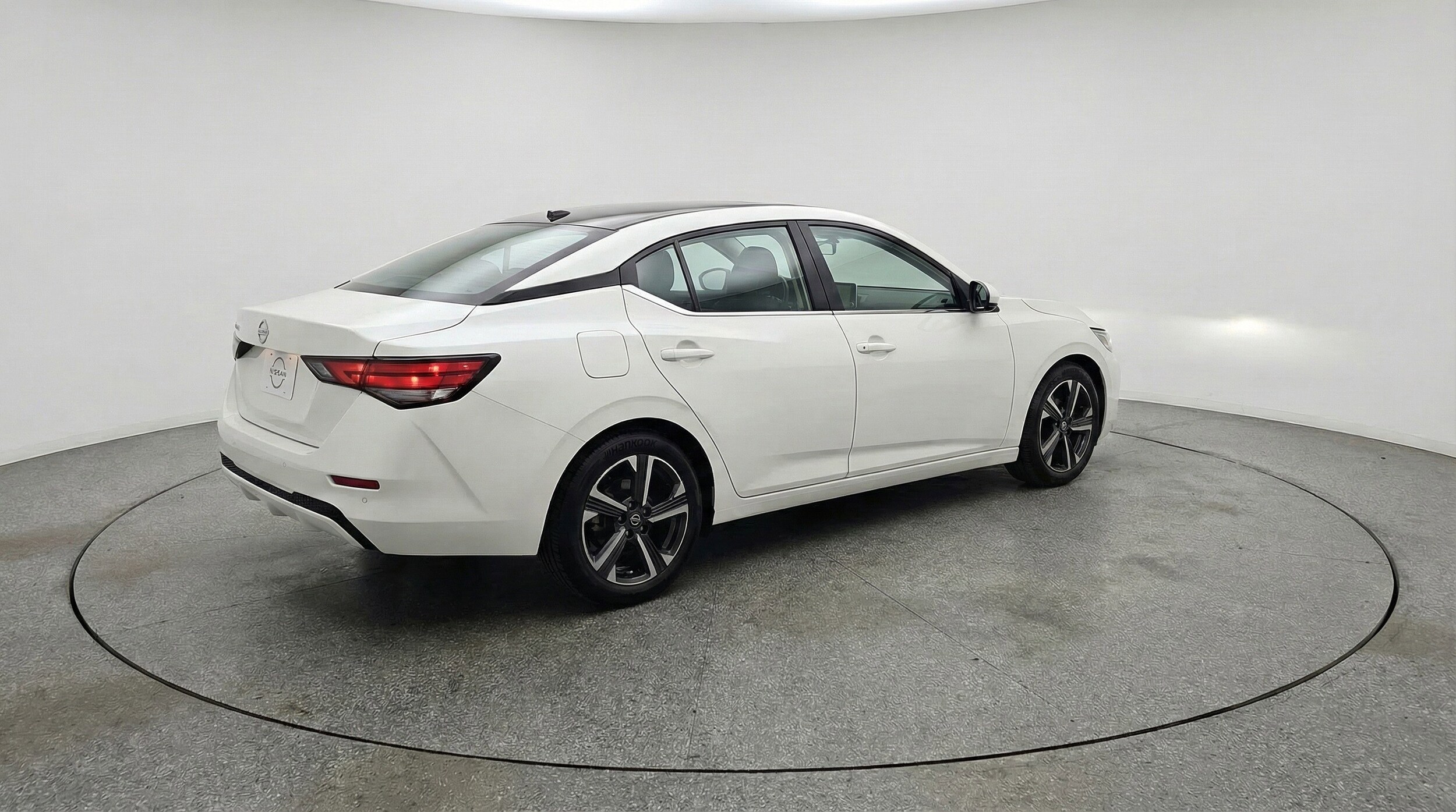 Thumbnail: 2025 Nissan Sentra - 9