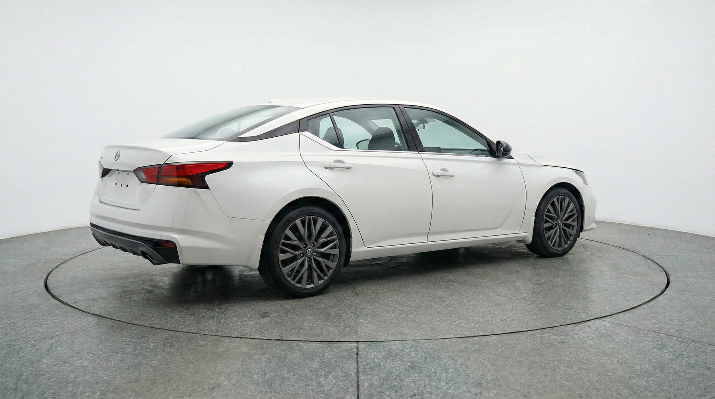 Thumbnail: 2025 Nissan Altima - 9