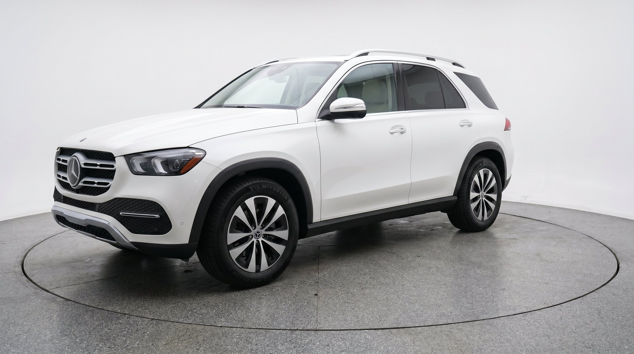 Thumbnail: 2026 Mercedes-Benz GLE - 3