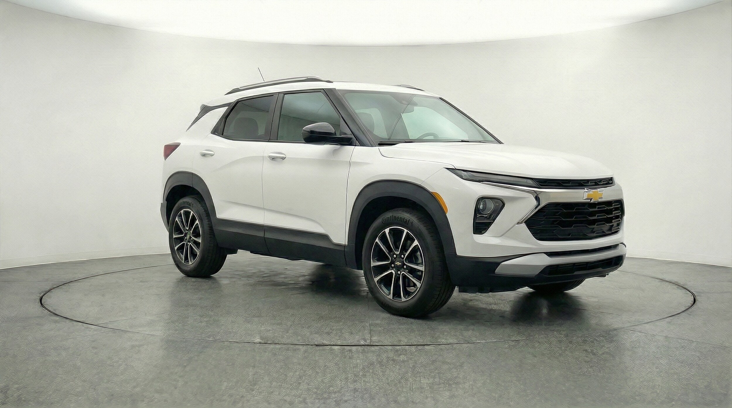 Thumbnail: 2025 Chevrolet TrailBlazer - 1