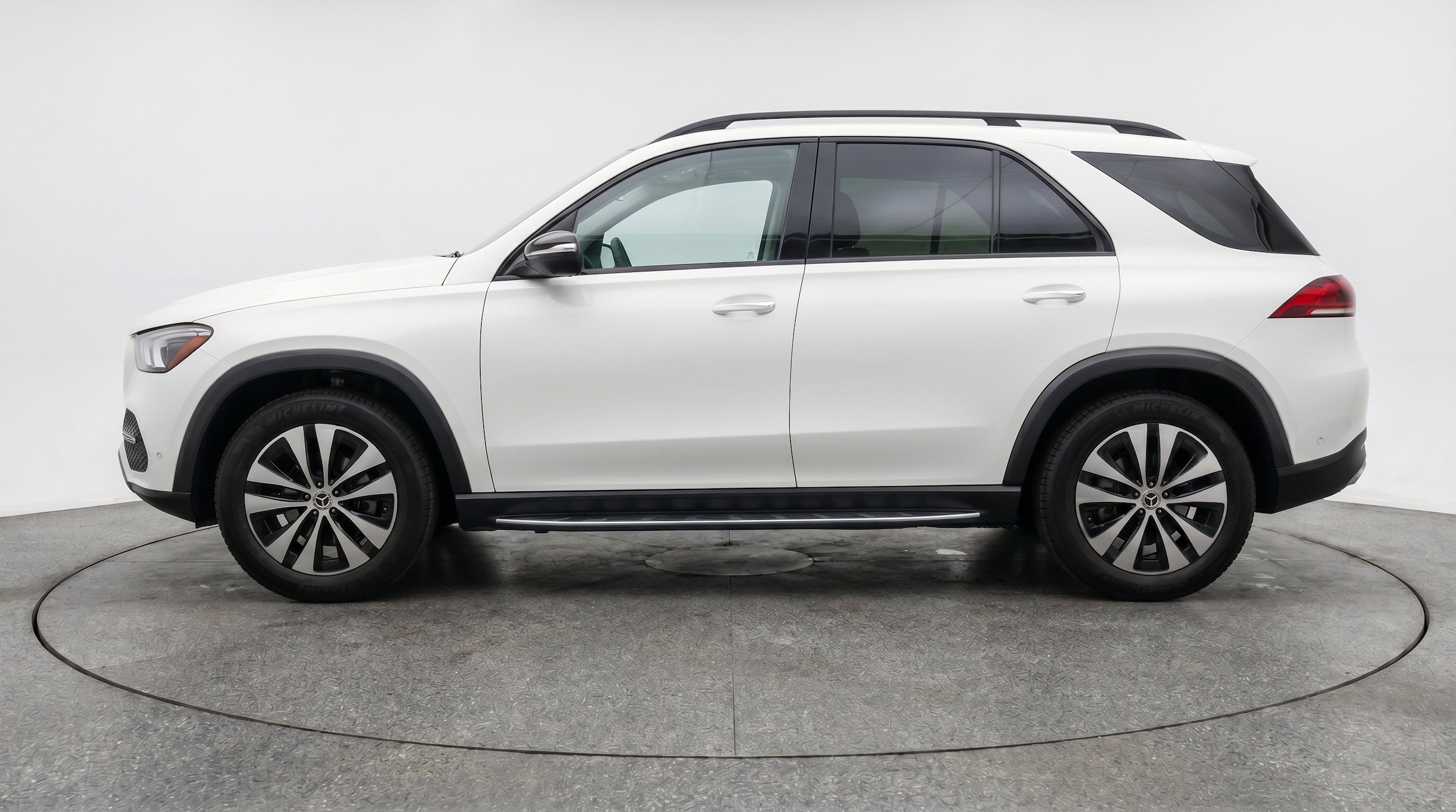 Thumbnail: 2026 Mercedes-Benz GLE - 5