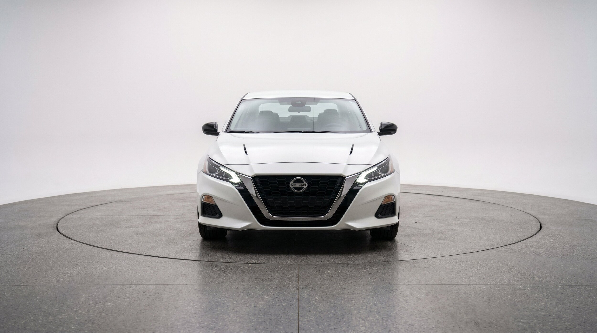 Thumbnail: 2025 Nissan Altima - 2