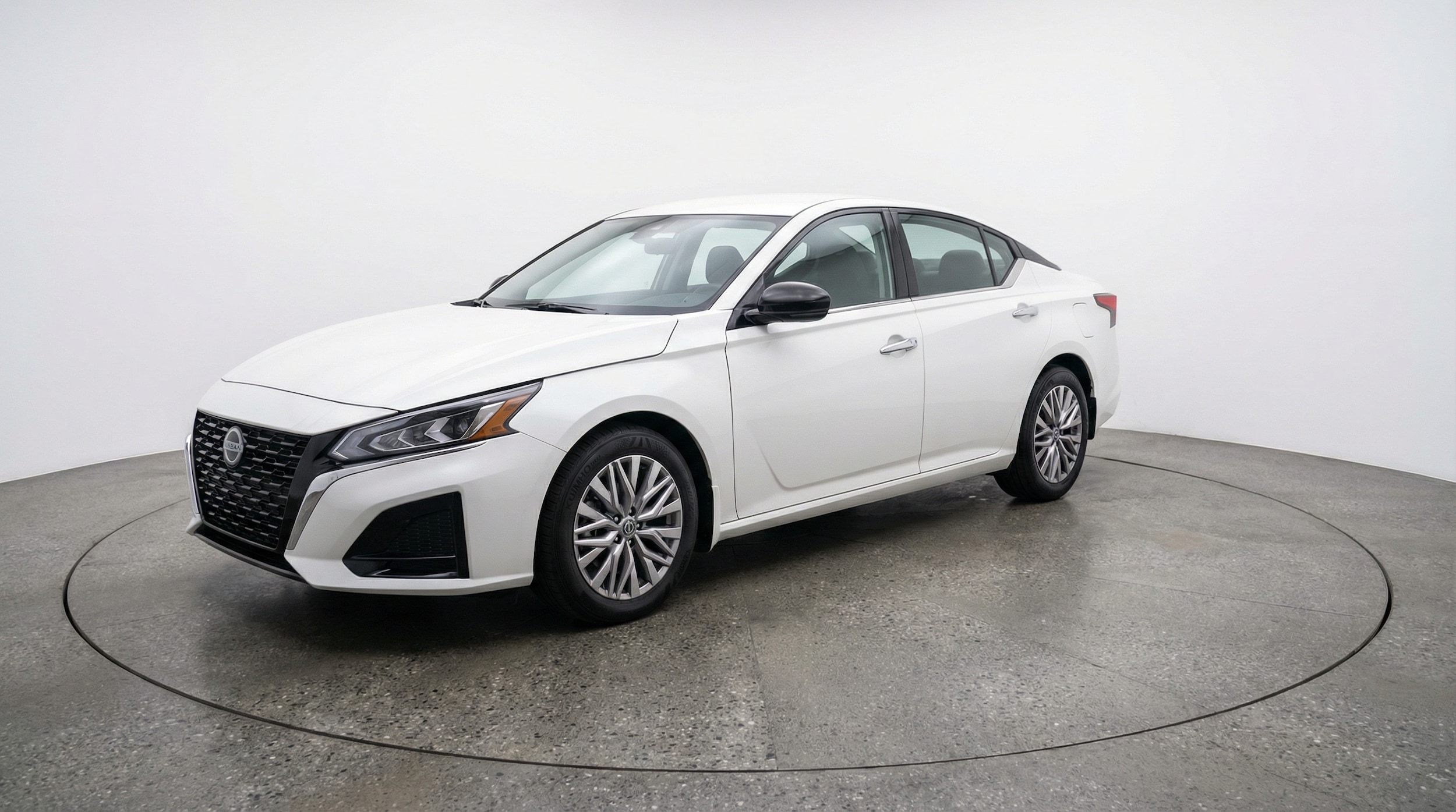 Thumbnail: 2025 Nissan Altima - 3