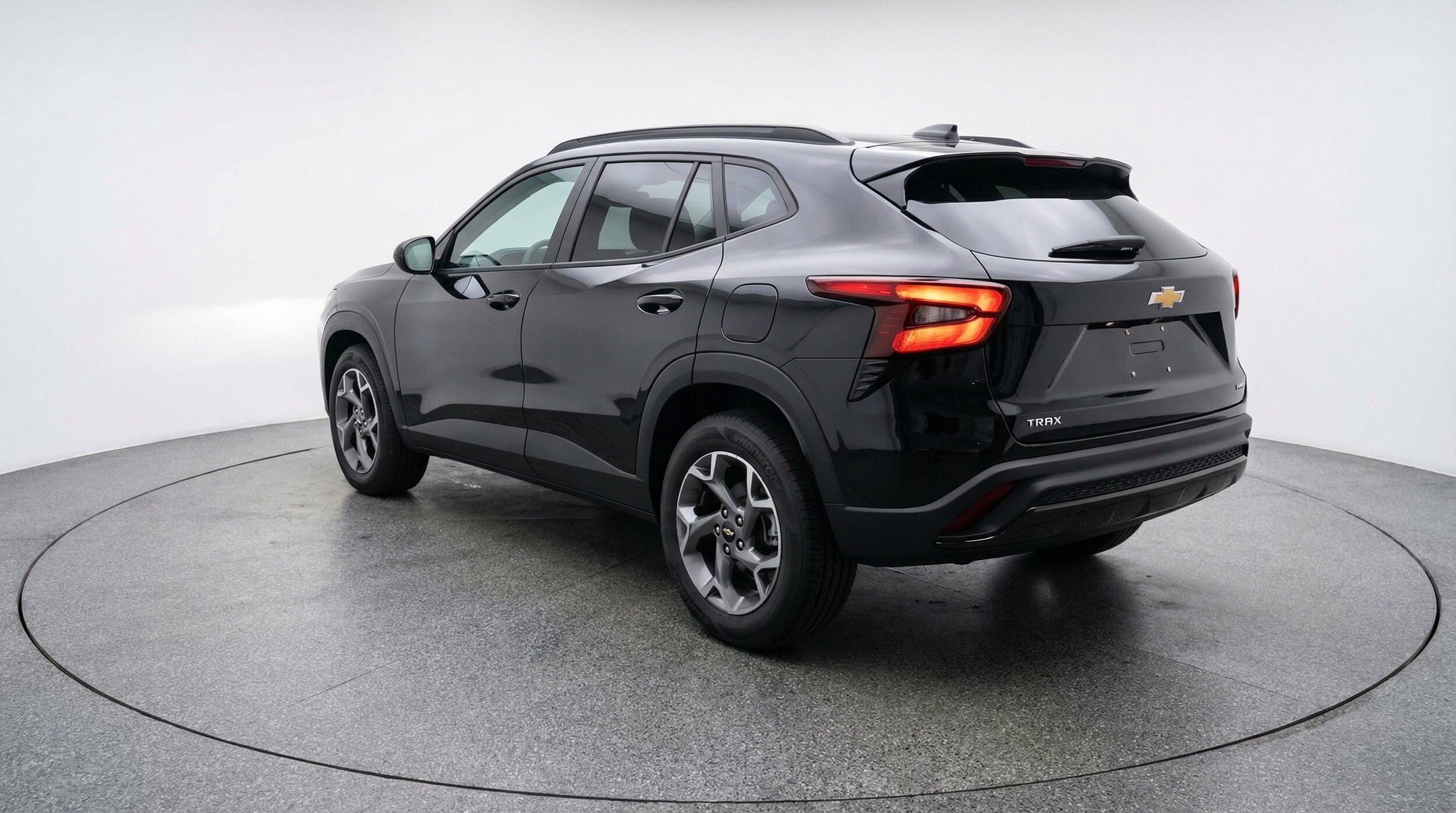 Thumbnail: 2025 Chevrolet Trax - 6