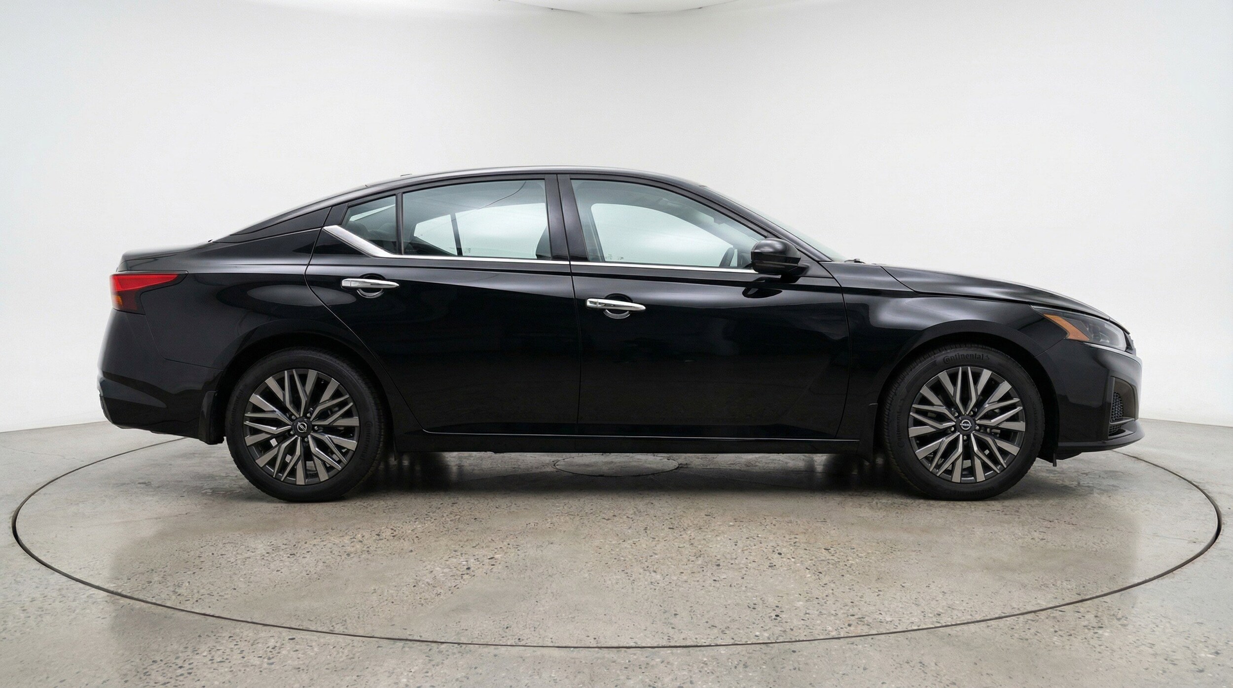 Thumbnail: 2025 Nissan Altima - 11