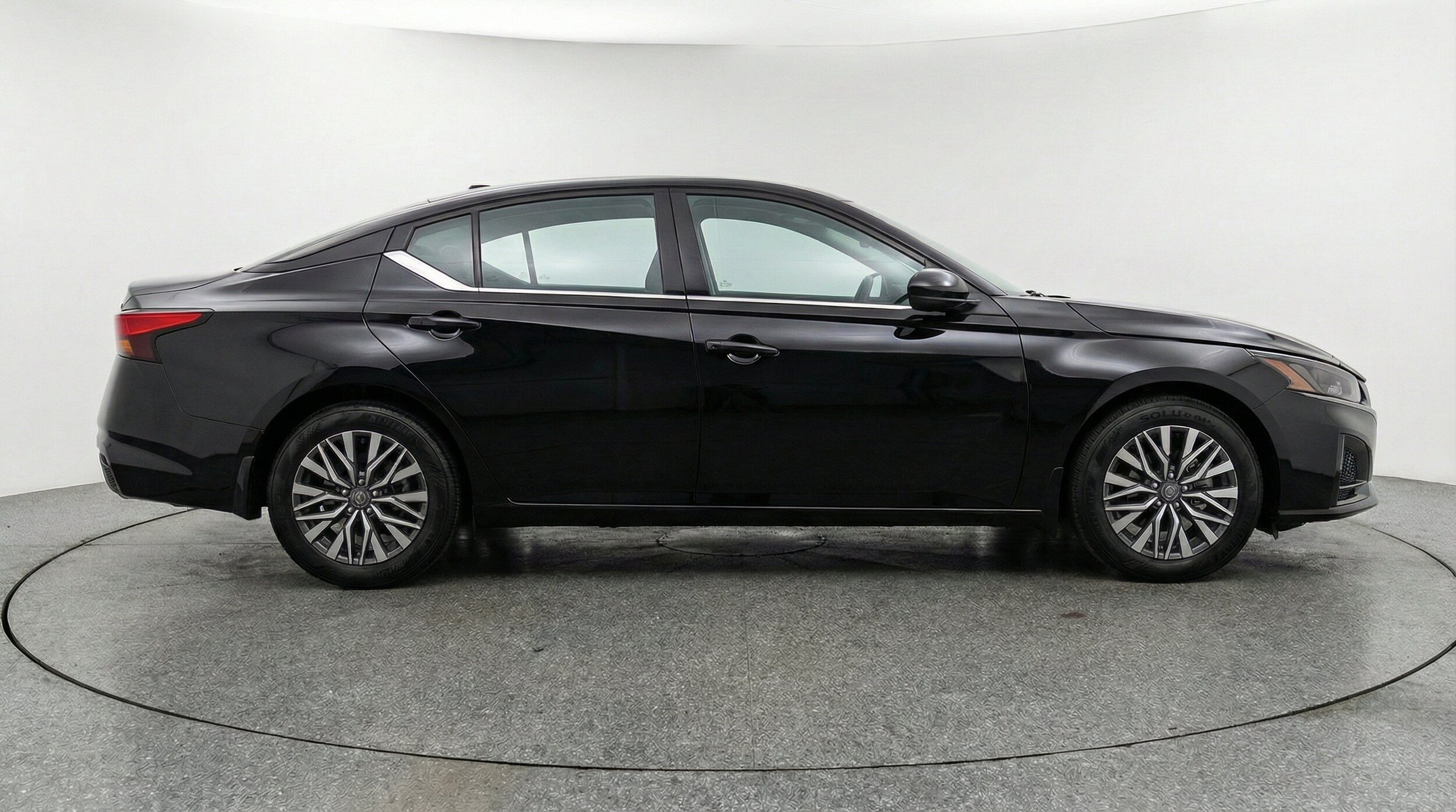 Thumbnail: 2026 Nissan Altima - 10