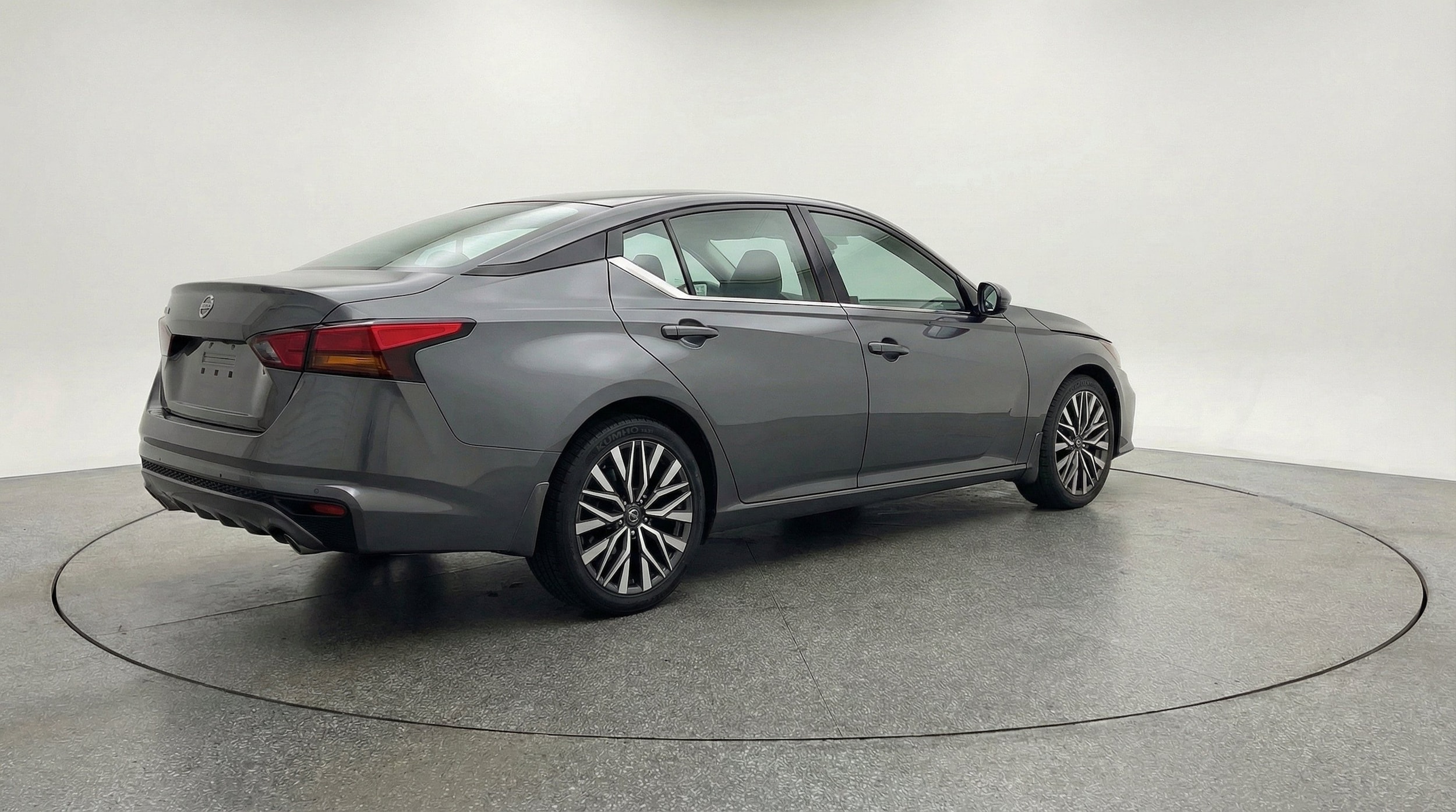 Thumbnail: 2025 Nissan Altima - 9